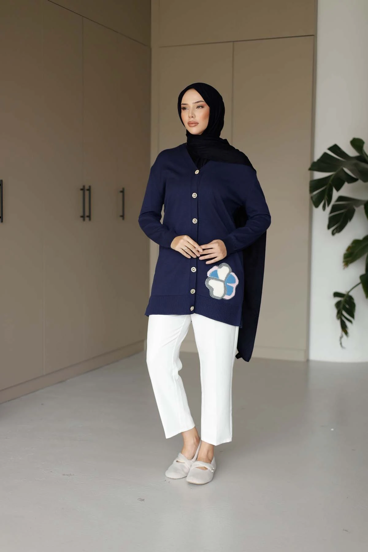 Korspan Nakışlı Hırka