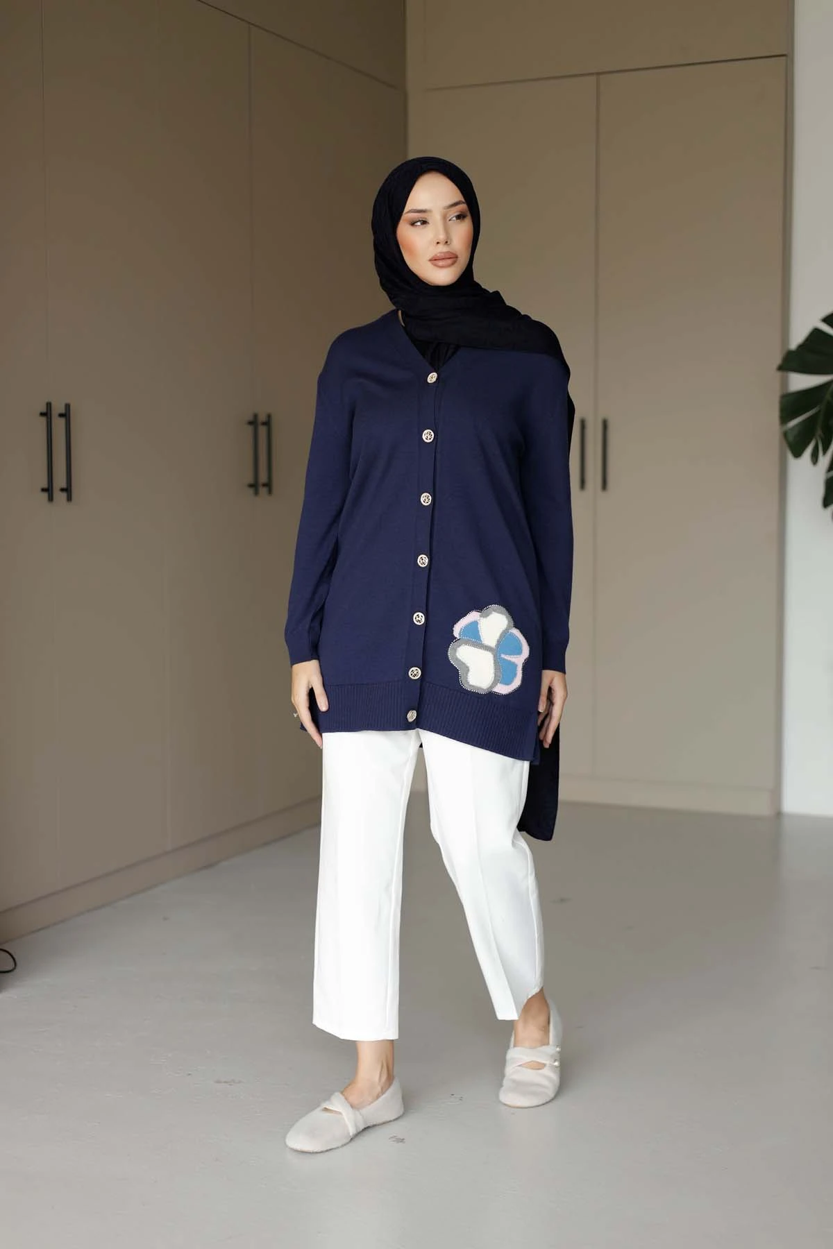 Korspan Nakışlı Hırka