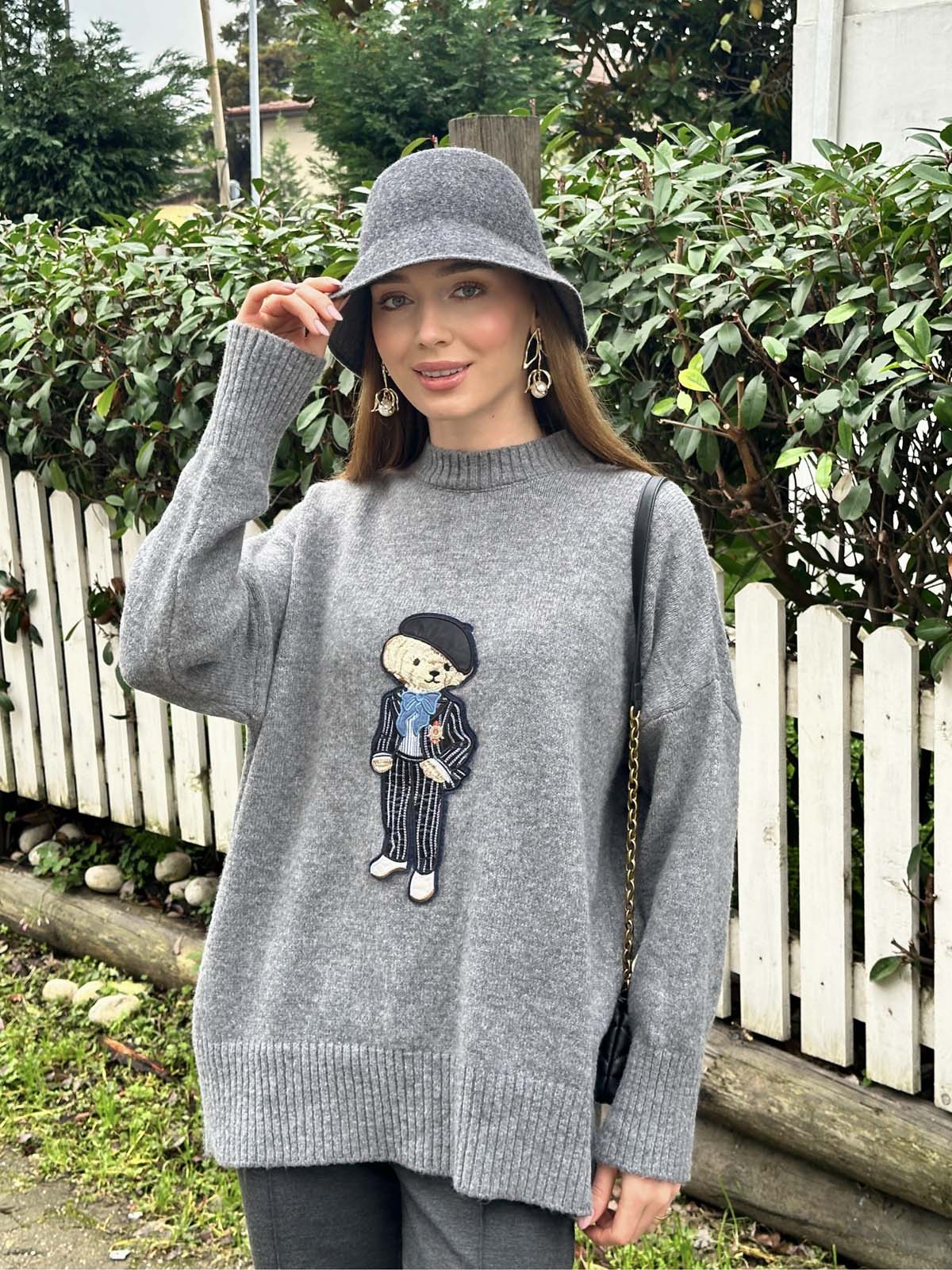 Şardonlu Ayıcık  Desenli Bisiklet Yaka  Kazak