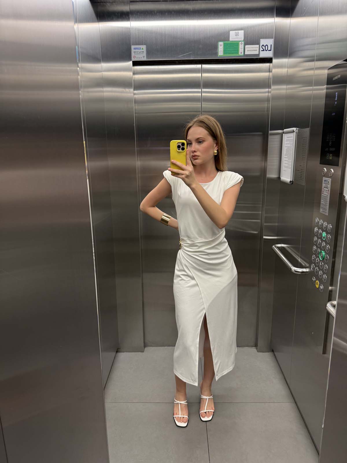 VATKALI BELİ TOKALI ELBİSE