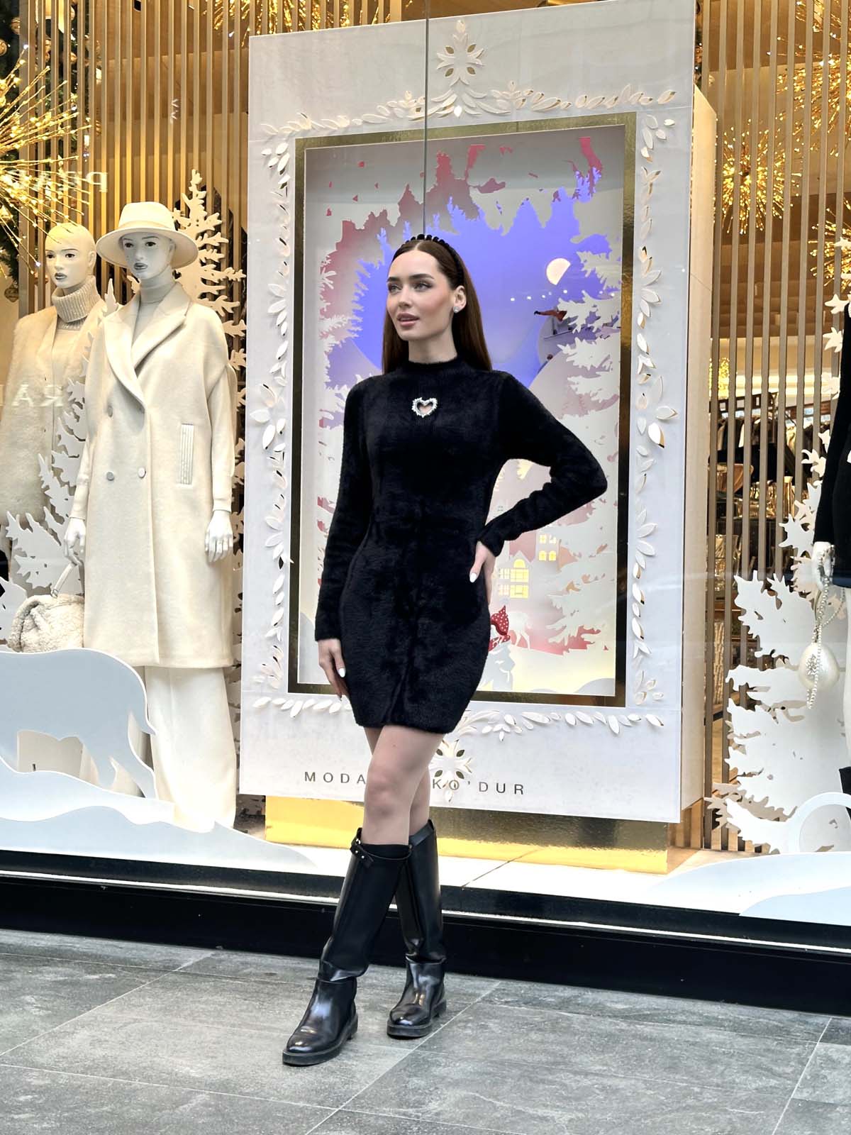 Angora Kalp Dekolteli Elbise