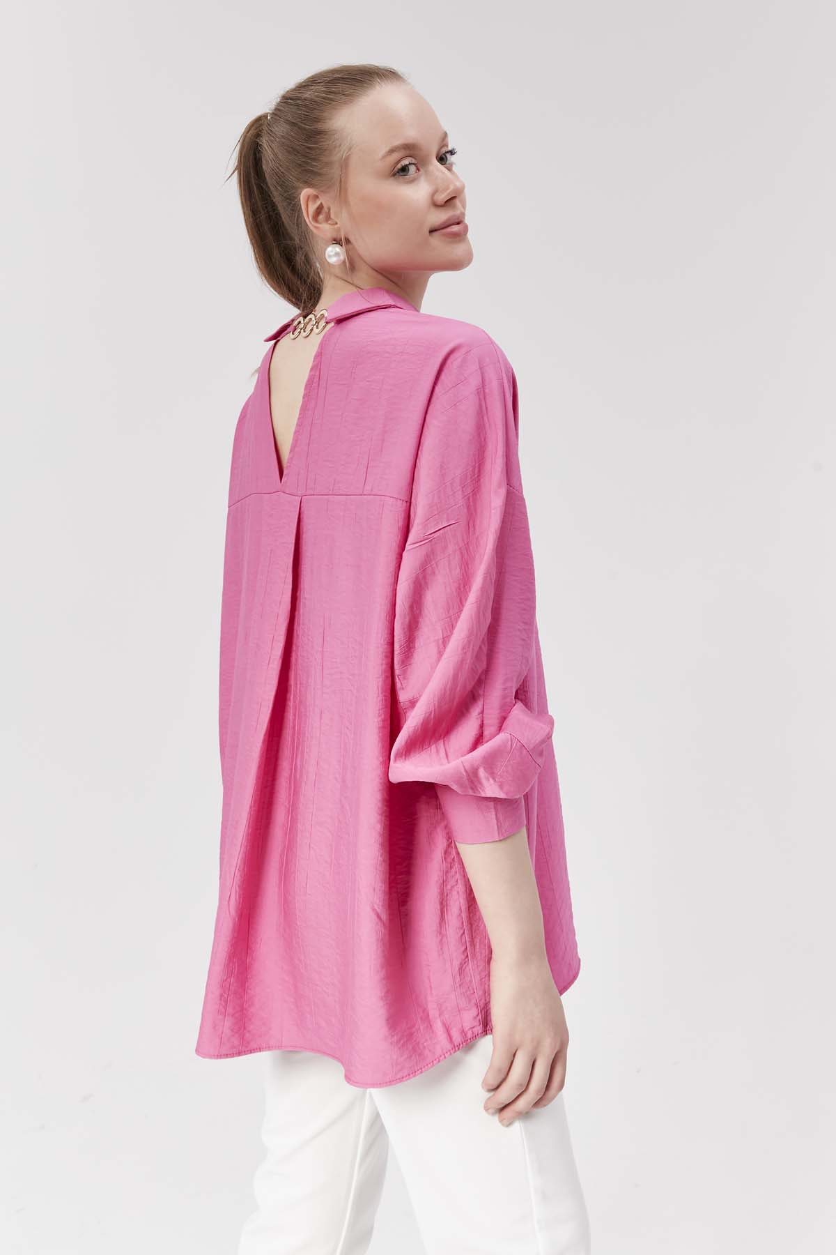 Zincir Aksesuarlı Uzun Kollu Gömlek