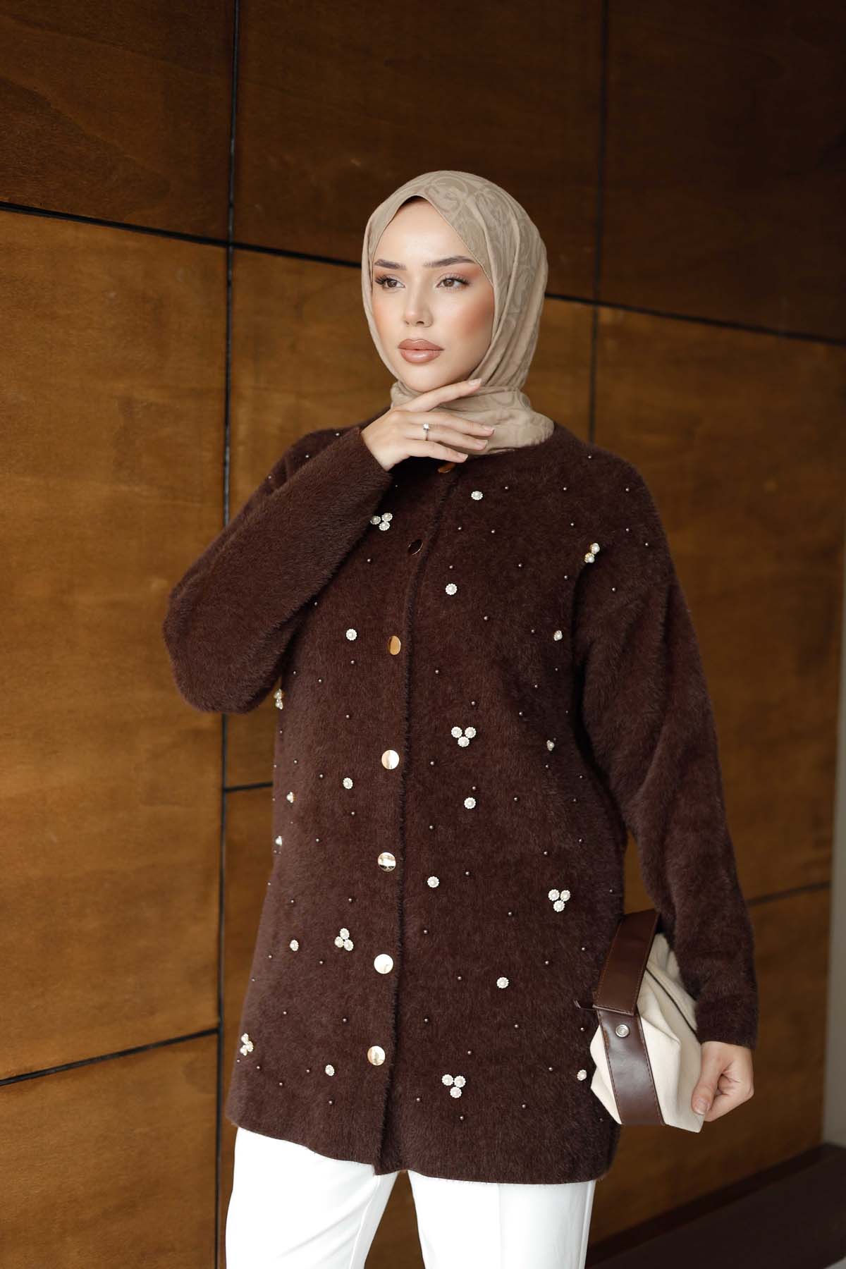 Angora İnci Taş Döşemeli Hırka