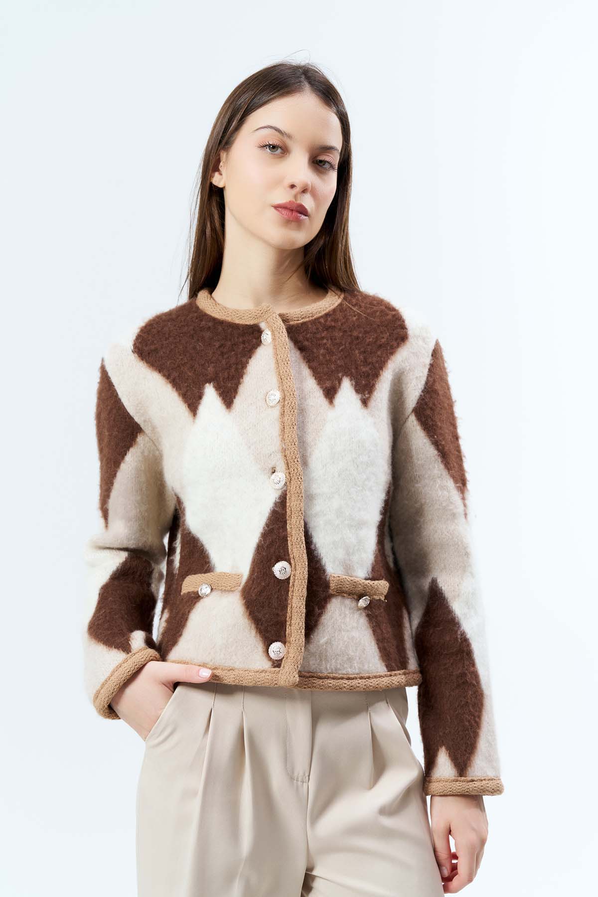 Yumoş Baklavalı Düğmeli Hırka