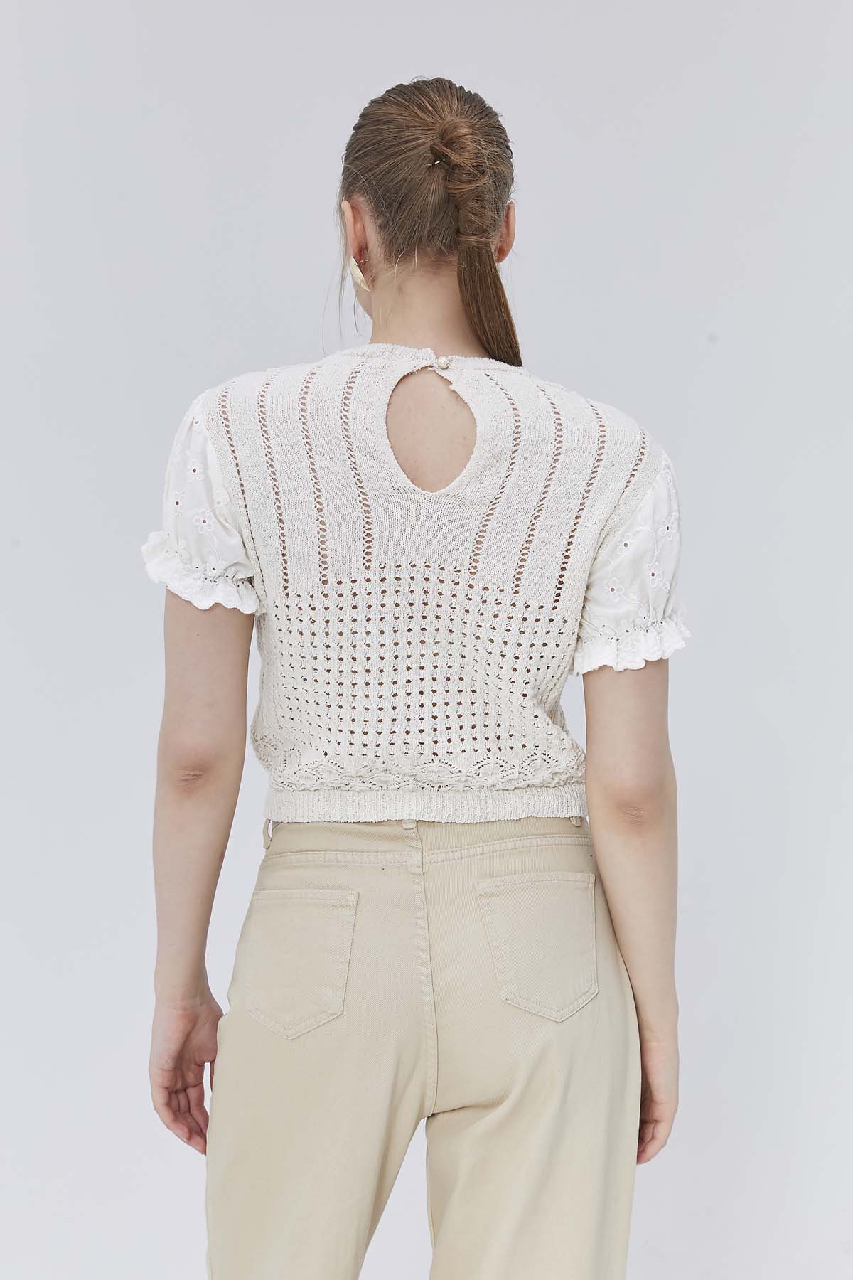 Önü Dantelli Kumaş Kollu Kazak Crop Bluz Atlet