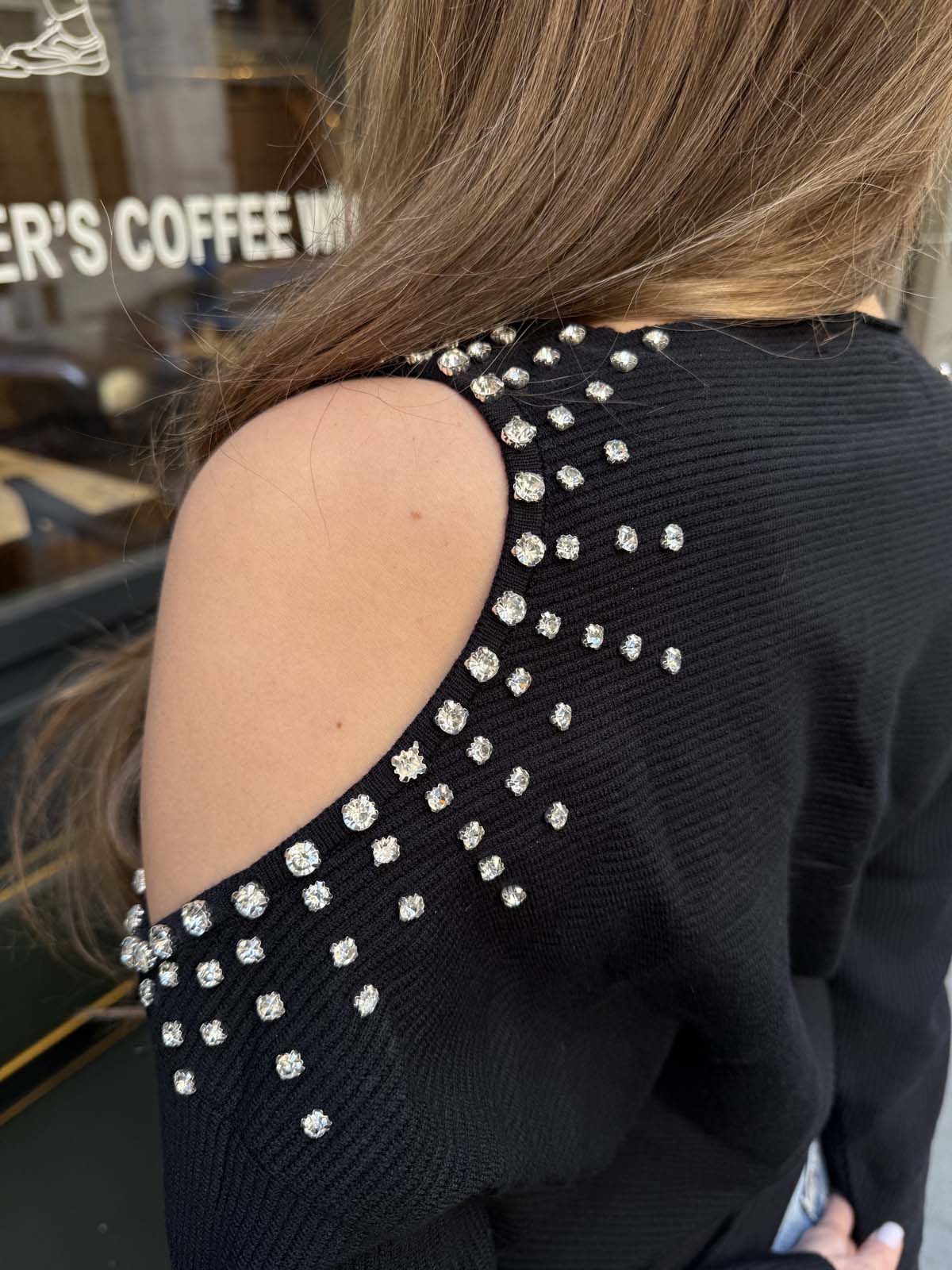 Korsman Omuz Dekolteli Taşlı Kazak