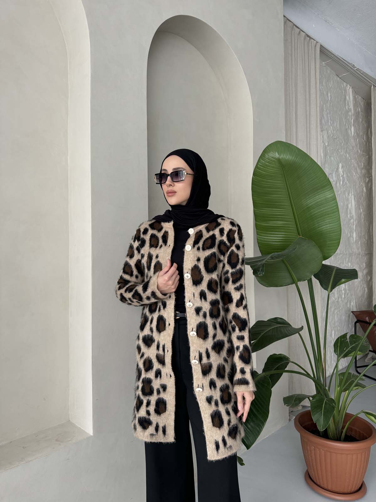 Şardonlu  Leopar Desenli Uzun Hırka