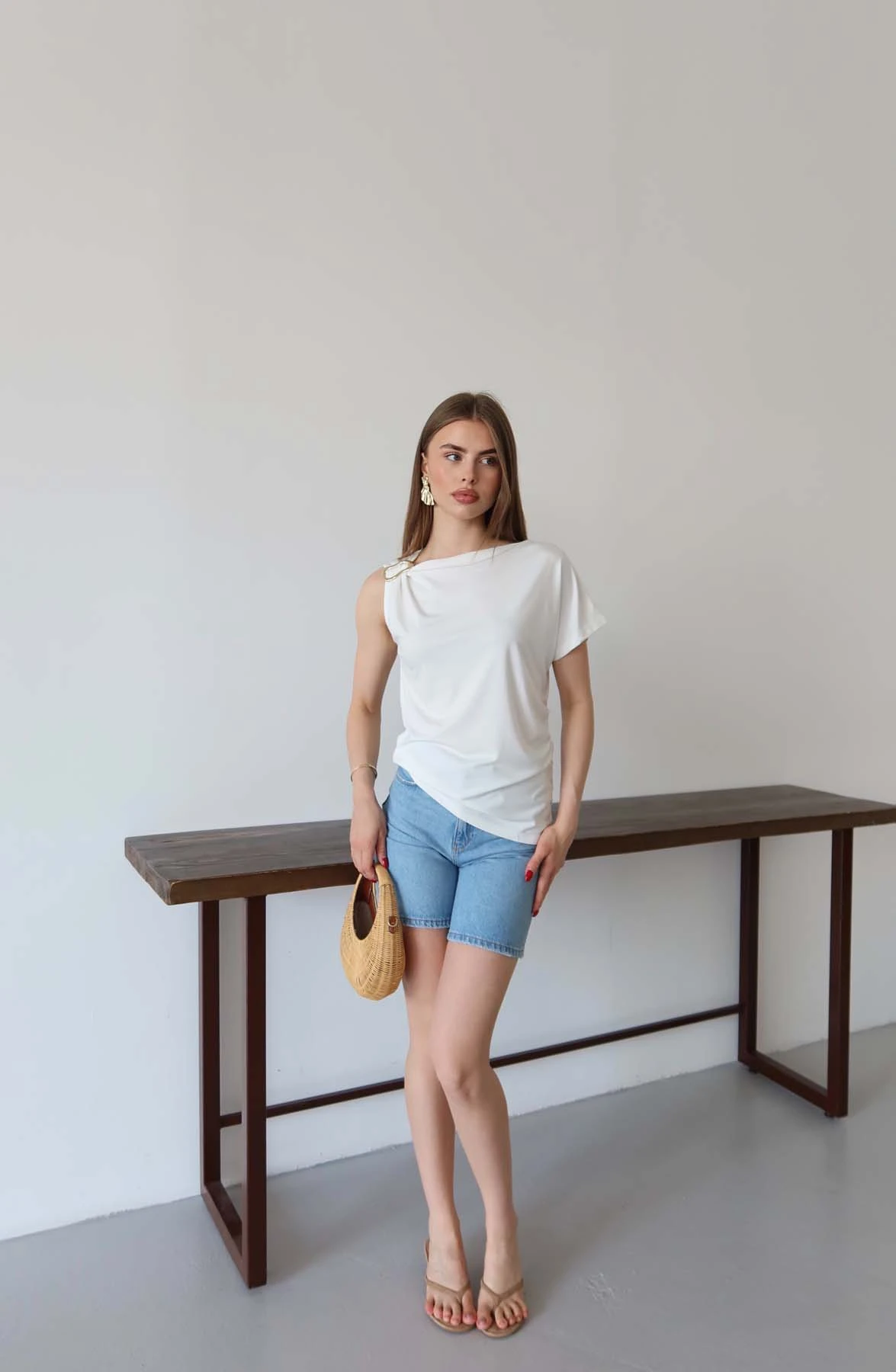 TOKALI KOLSUZ TİŞÖRT