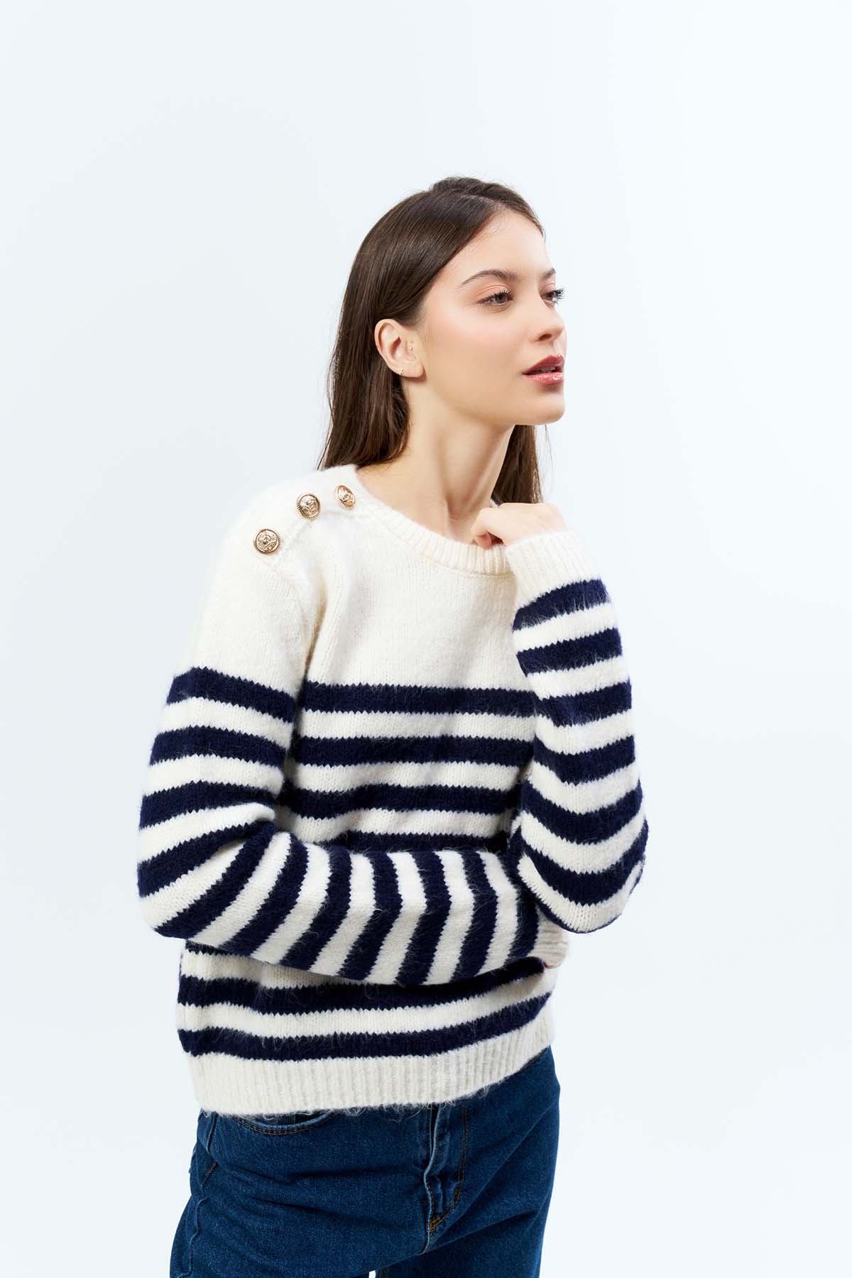 Omuz Düğme Detaylı Kazak