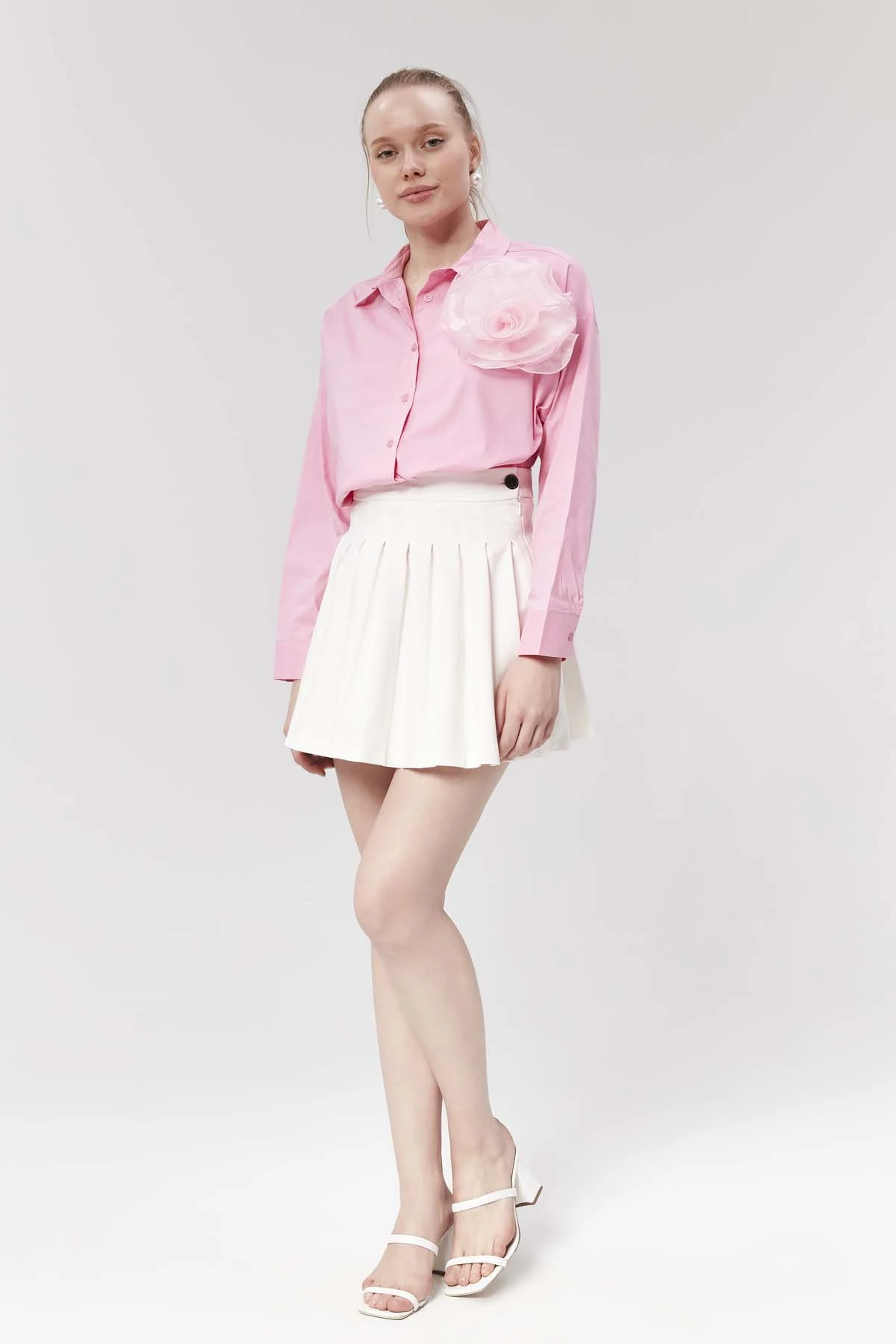 Gül Detaylı  Uzun Kollu  Gömlek