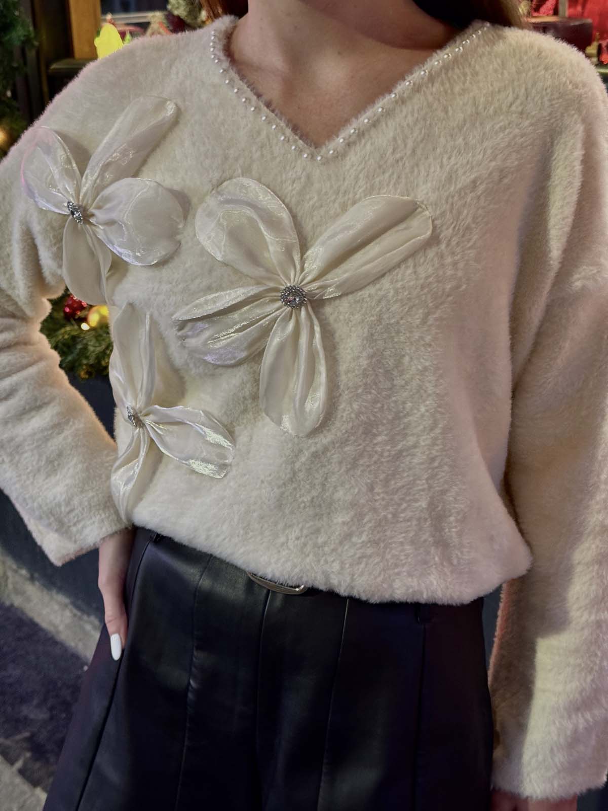 Angora İncili Papatyalı Kısa Kazak