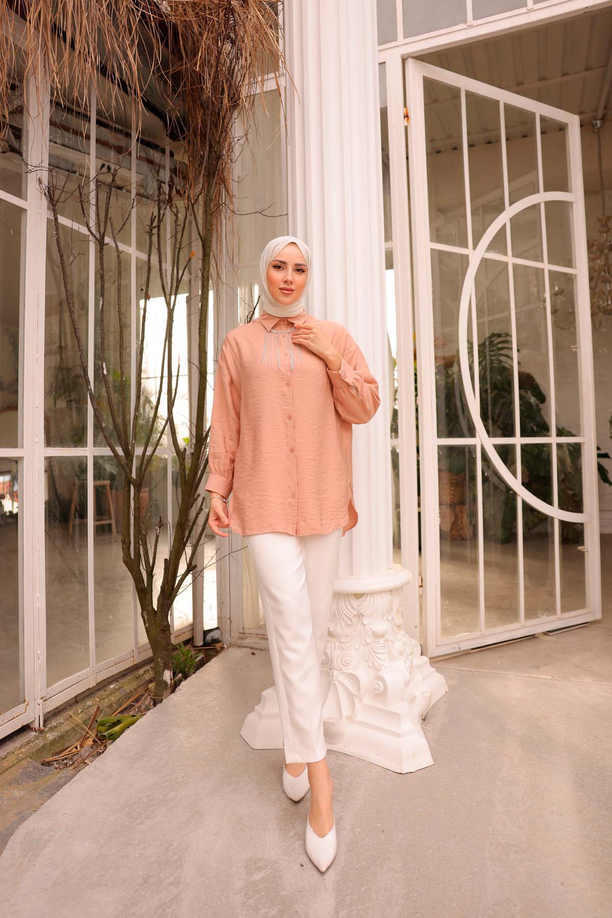 Önü Zincili Gömlek