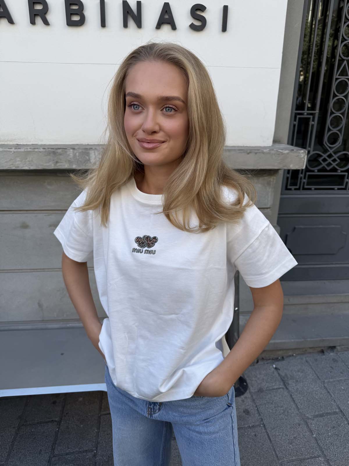 LYON KALIP KÖPEKLİ MIU MIU TİŞÖRT