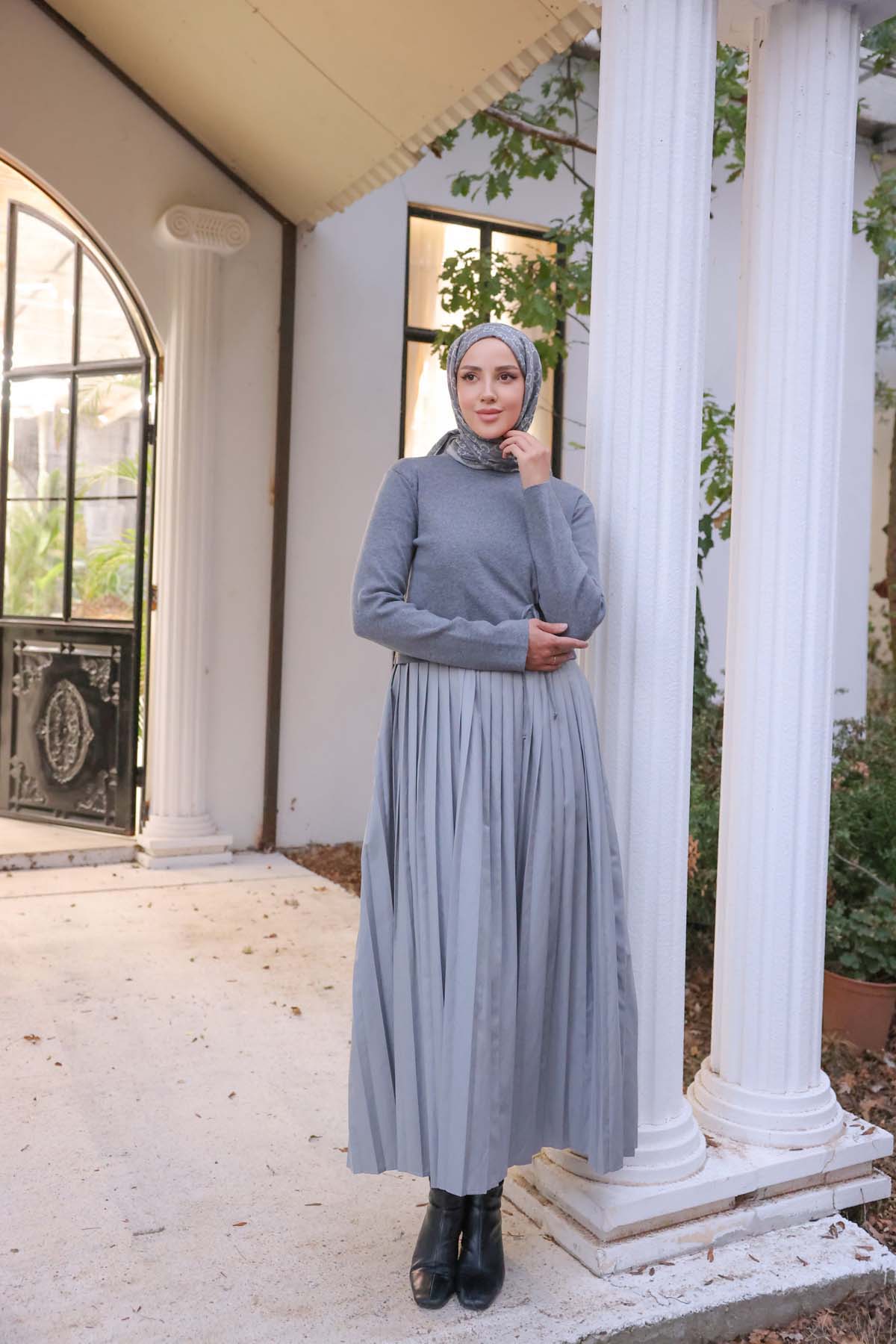 Korspan Kısa Kazak & Pileli Elbise