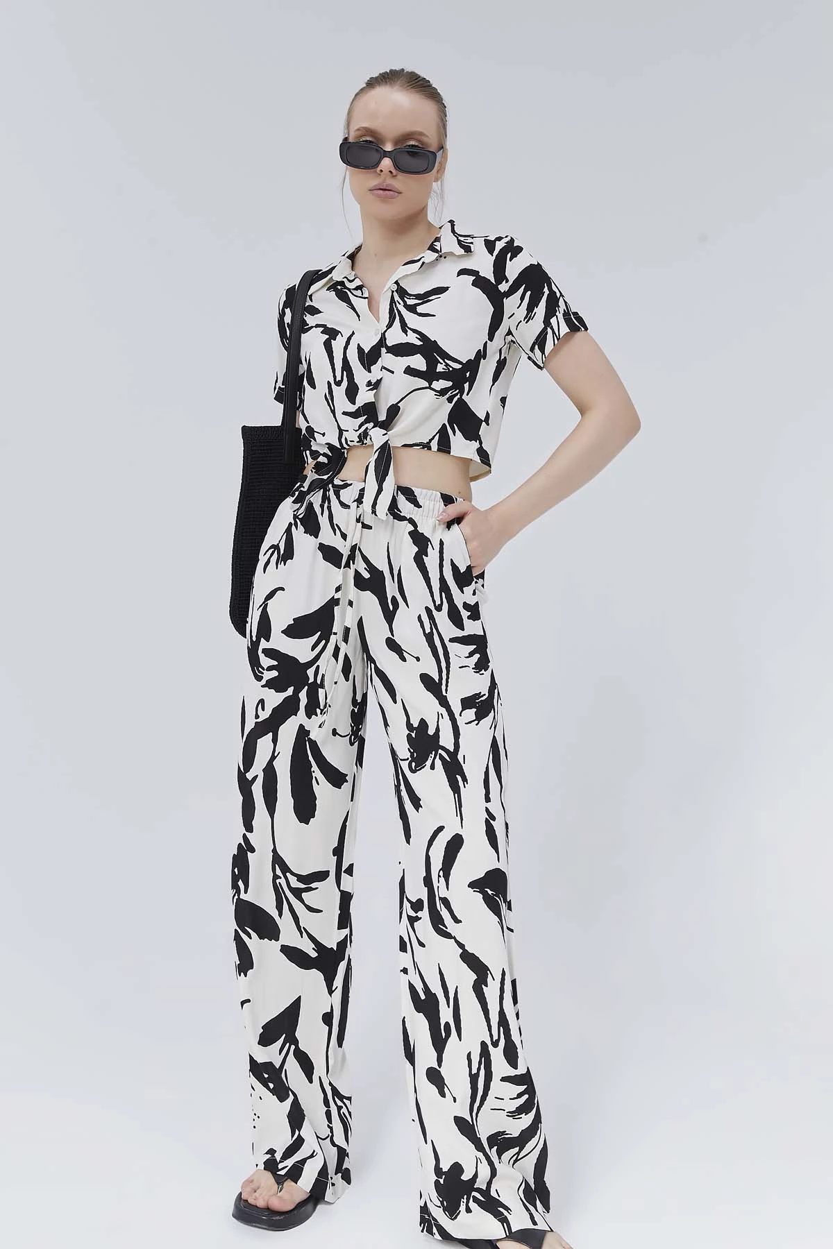 Kısa  Bağlamalı  Gömlek