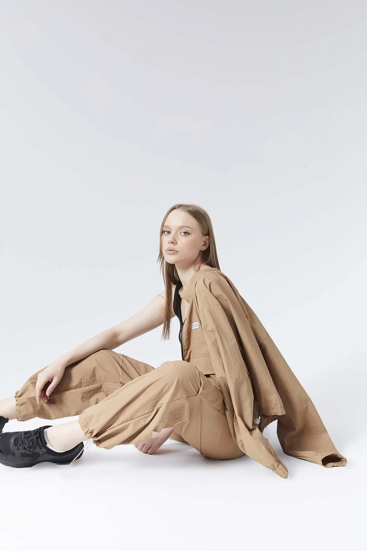 Paraşüt Kumaş Eşofman Takımı