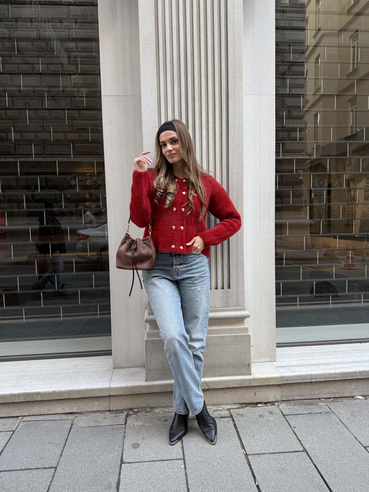 Angora  Yuvarlak Yaka  Kalp Düğmeli Kısa Hırka