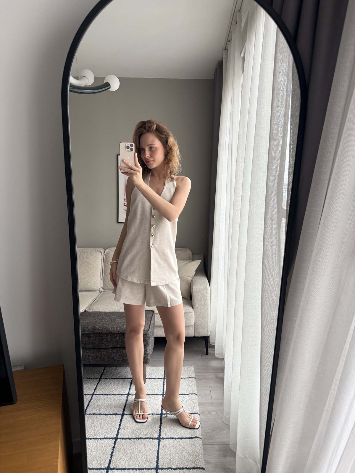 ÖNÜ DÜĞMELİ KETEN YELEK