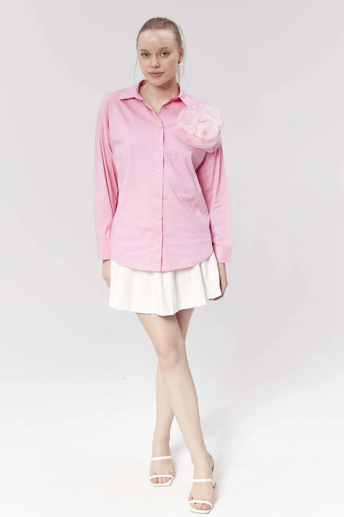 Gül Detaylı  Uzun Kollu  Gömlek