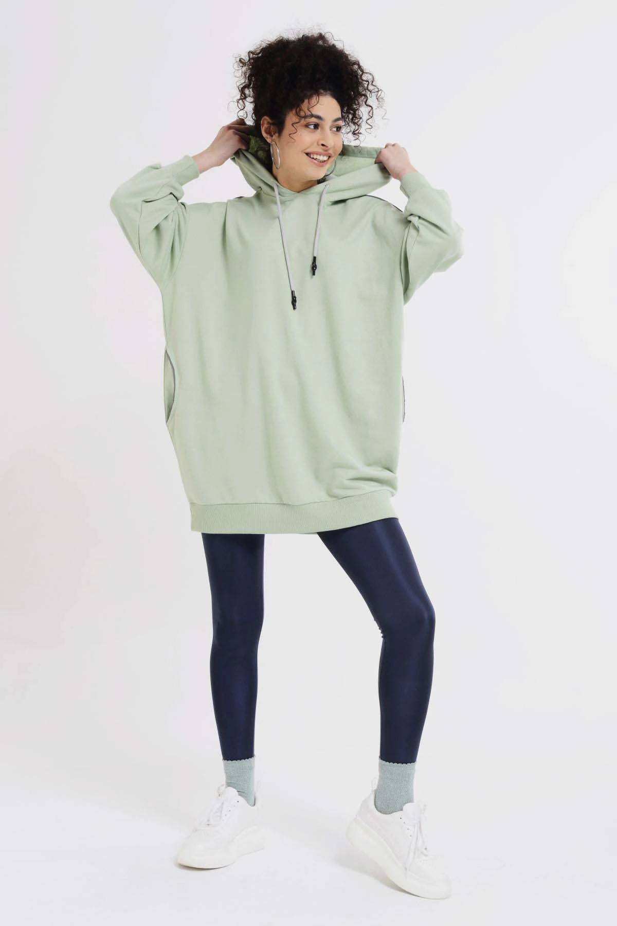 Kapüşonlu  Şeritli Oversize Sweatshirt