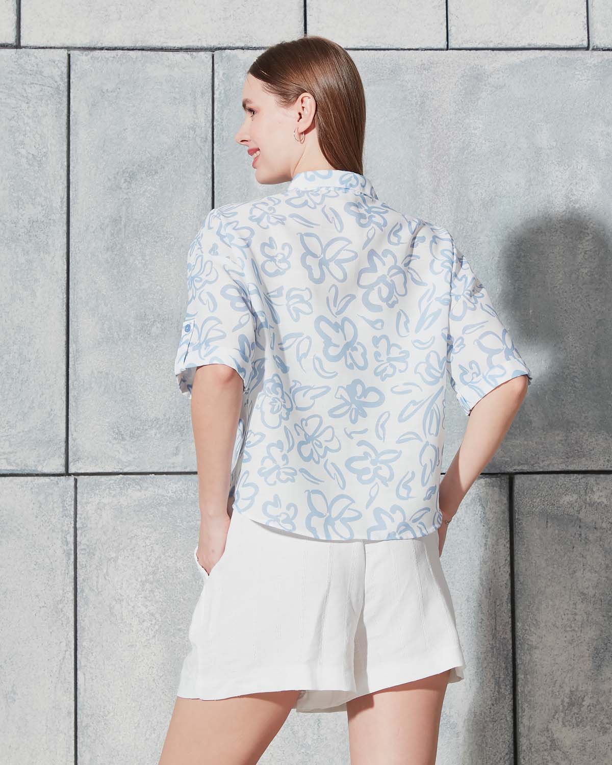 Çiçek Desenli Keten Gömlek