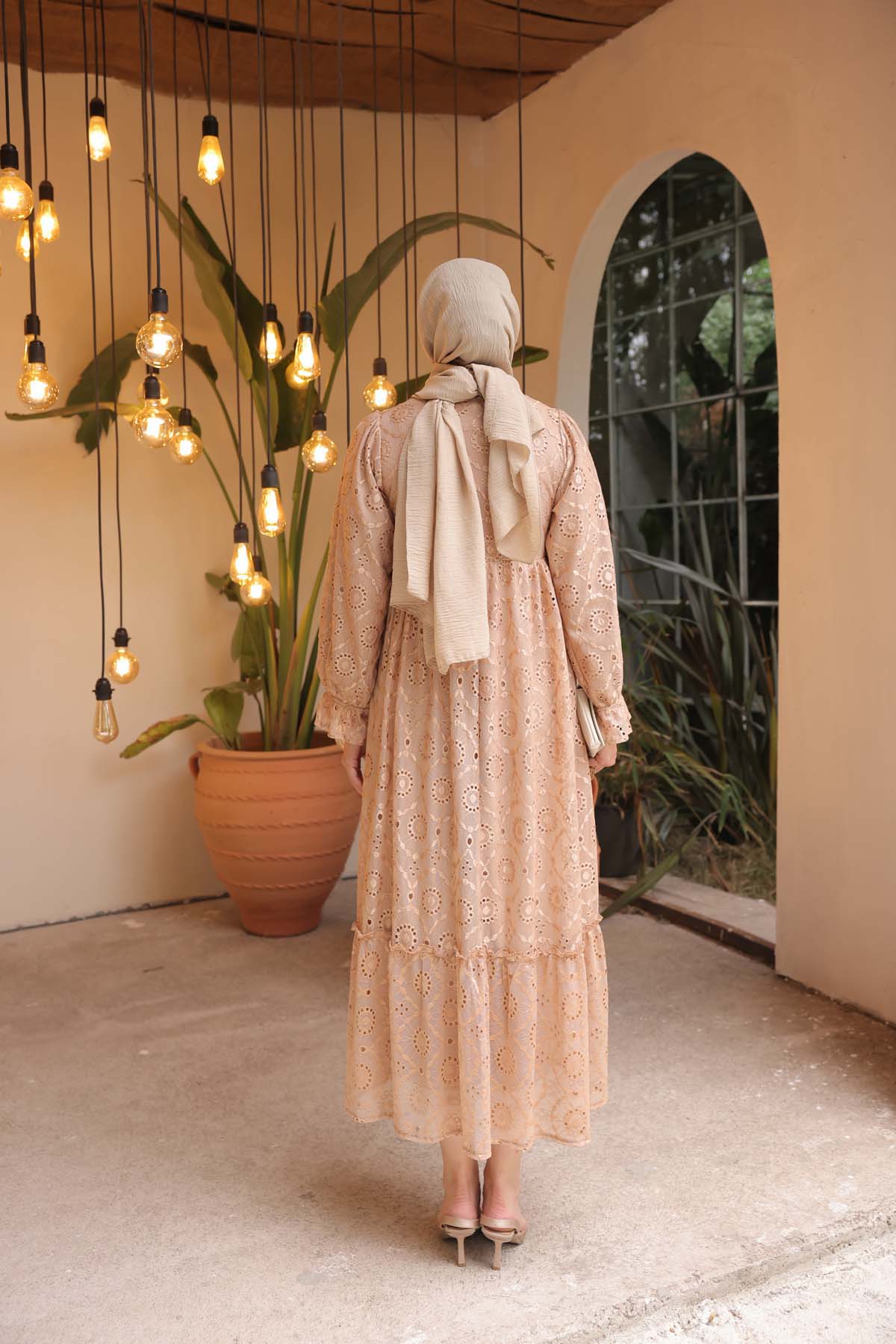 Uzun  Kollu Bayan  Elbise