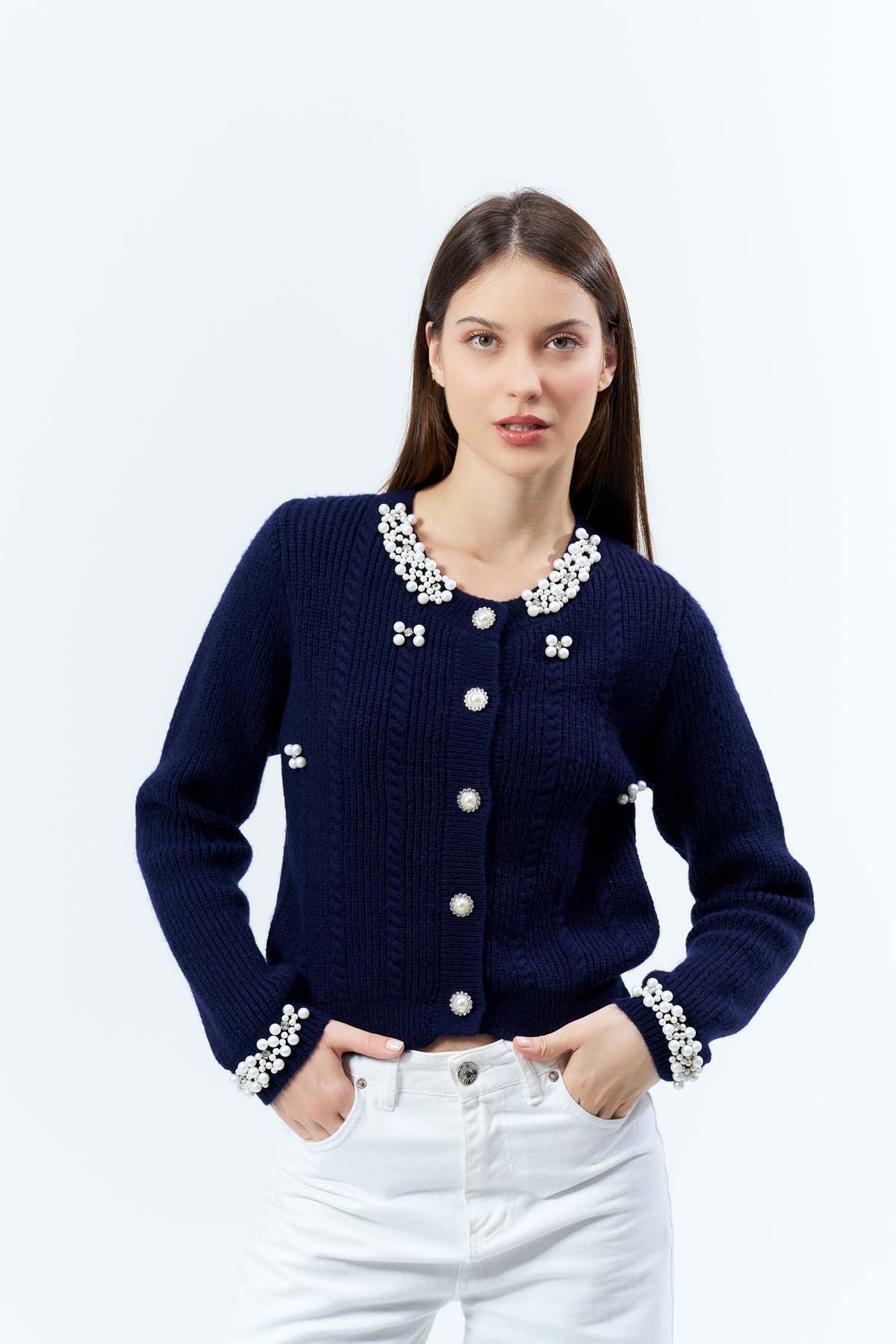 Şardonlu İncili Kısa Ceket