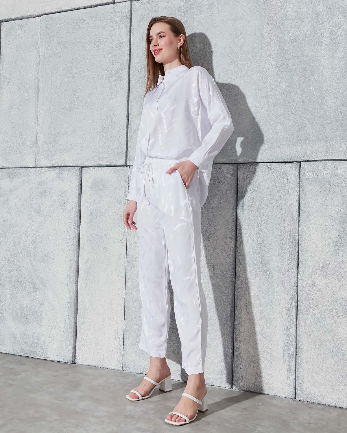 Ekru Jakar Saten Takım