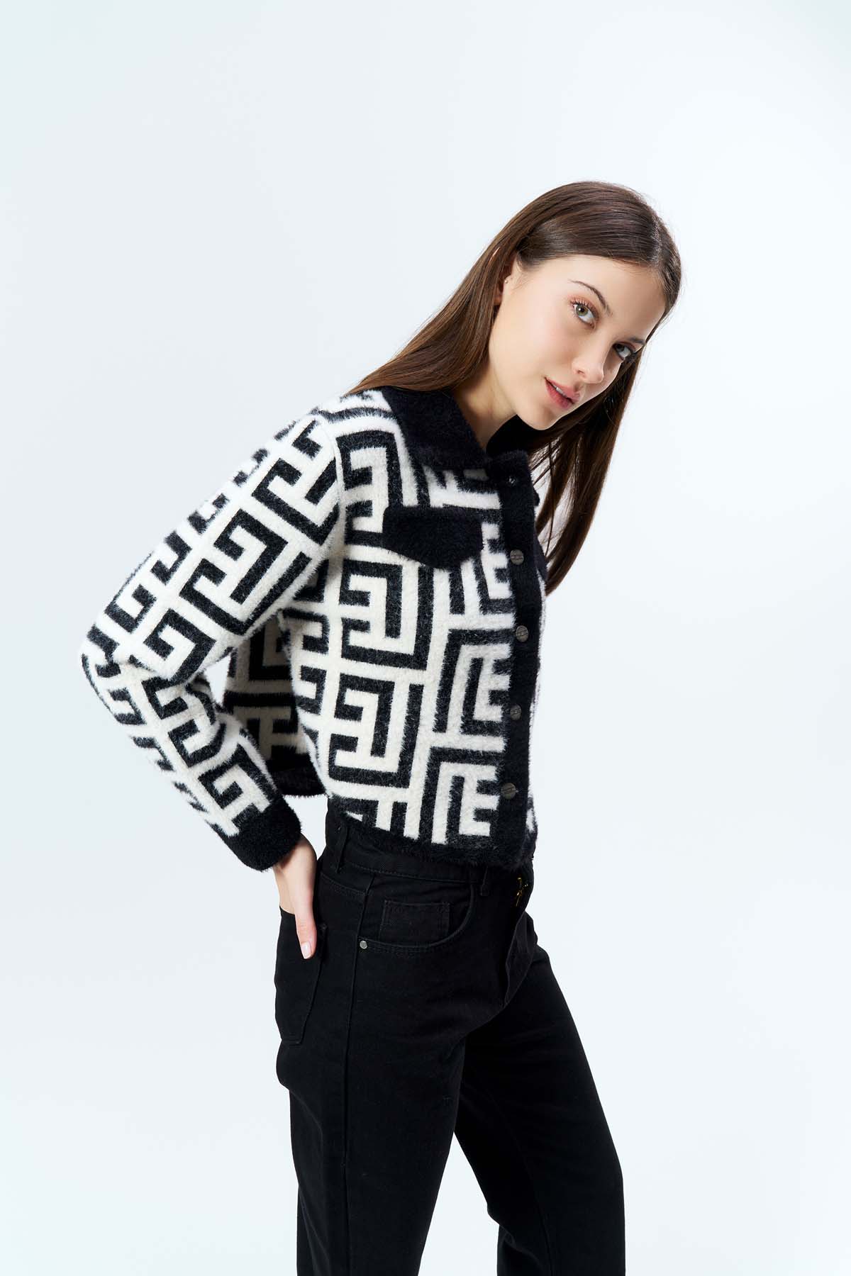 Angora Geometrik Desenli Mont