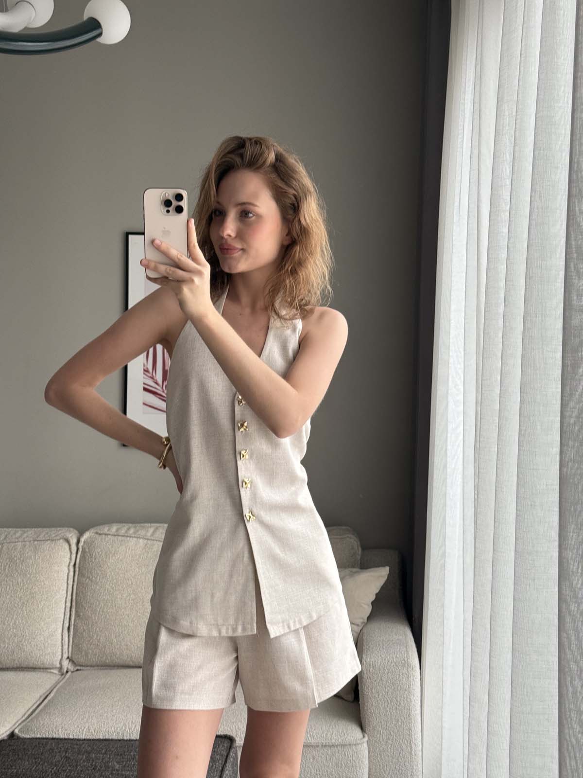 ÖNÜ DÜĞMELİ KETEN YELEK