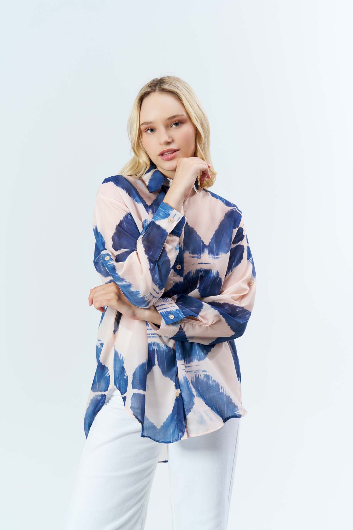 Mavi Batik Desenli Gömlek