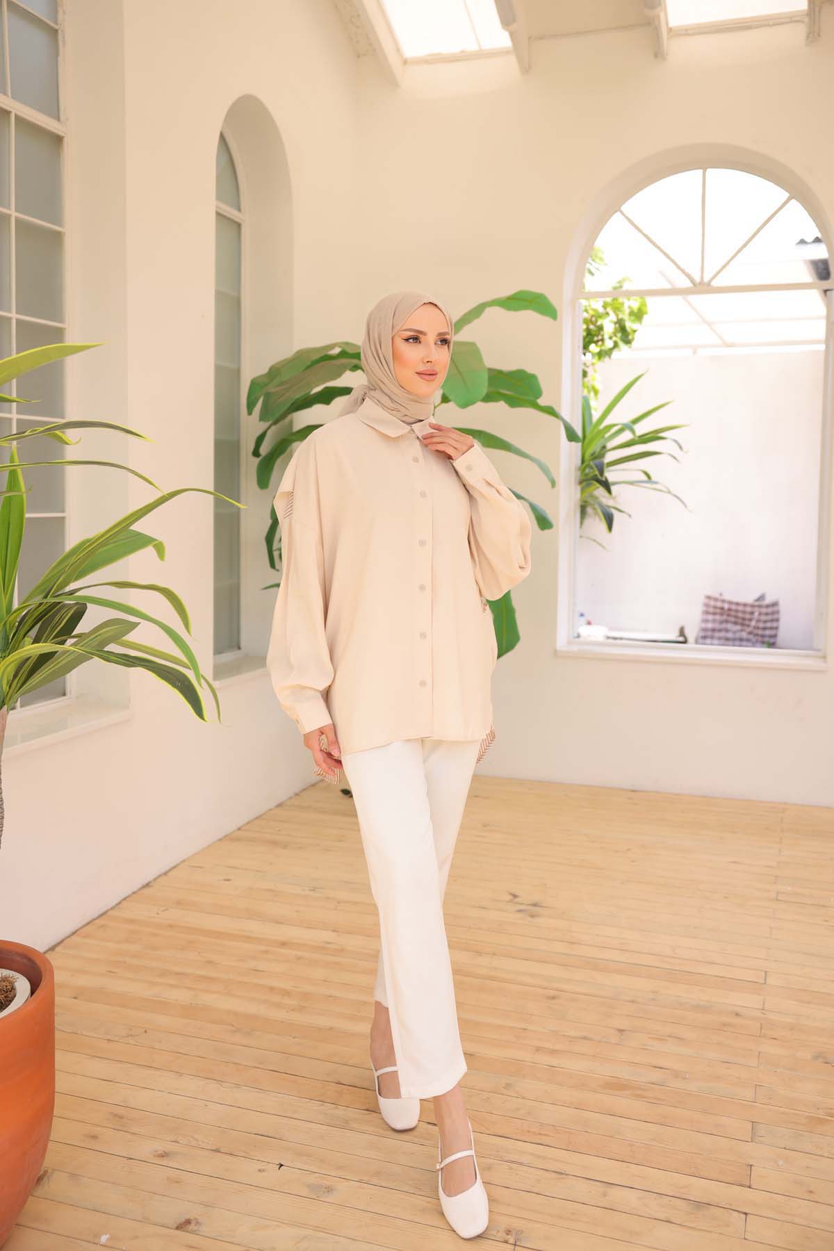 Arkası Çizgili  Önü  Düz  Gömlek