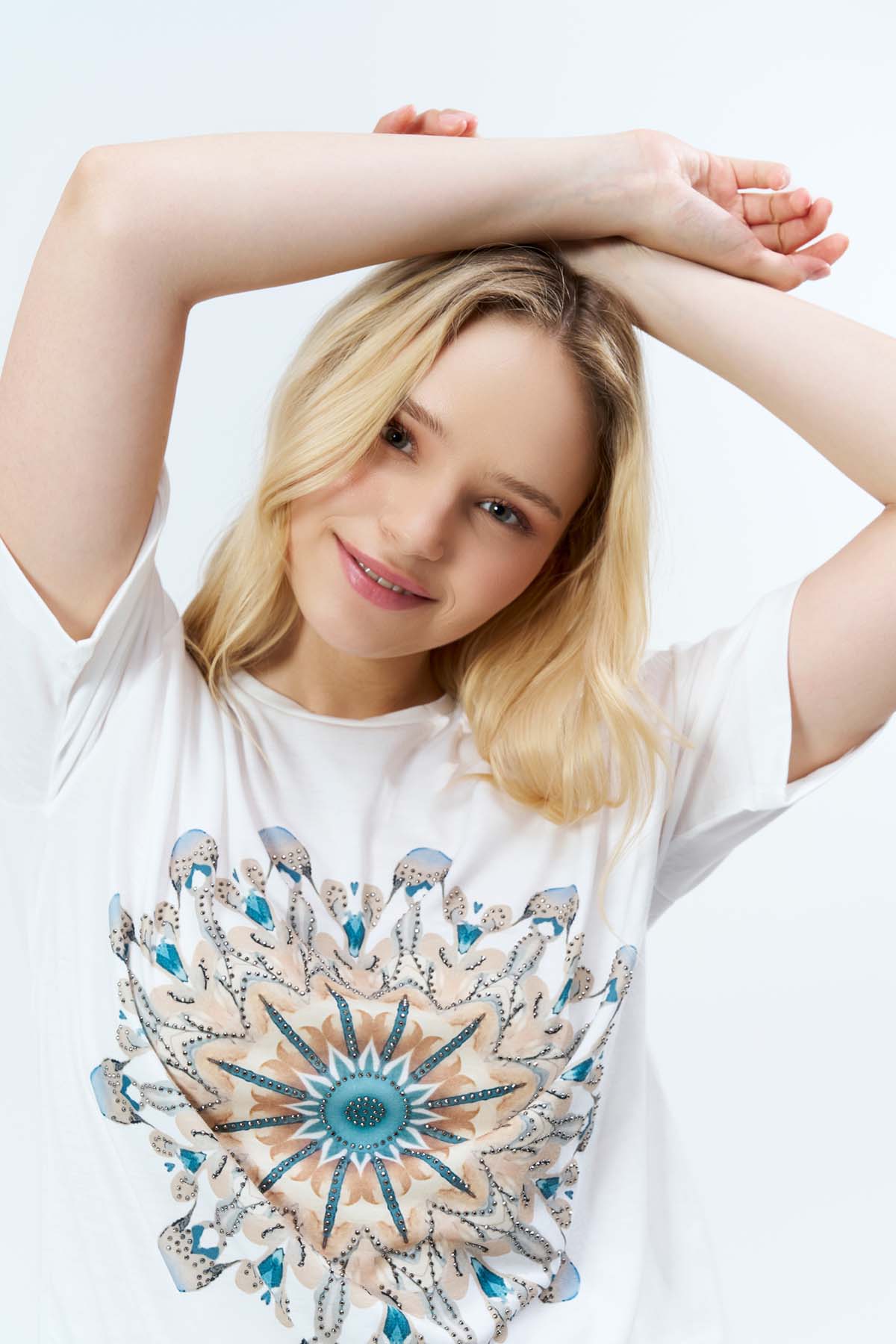 Mandala  Baskılı  Basıc Taşlı Tişört