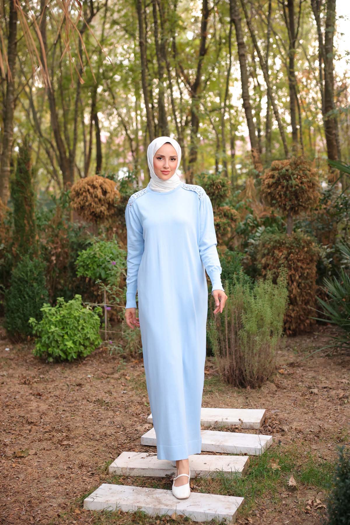 Merserize Omzu Beyoğlu Taşlı Elbise