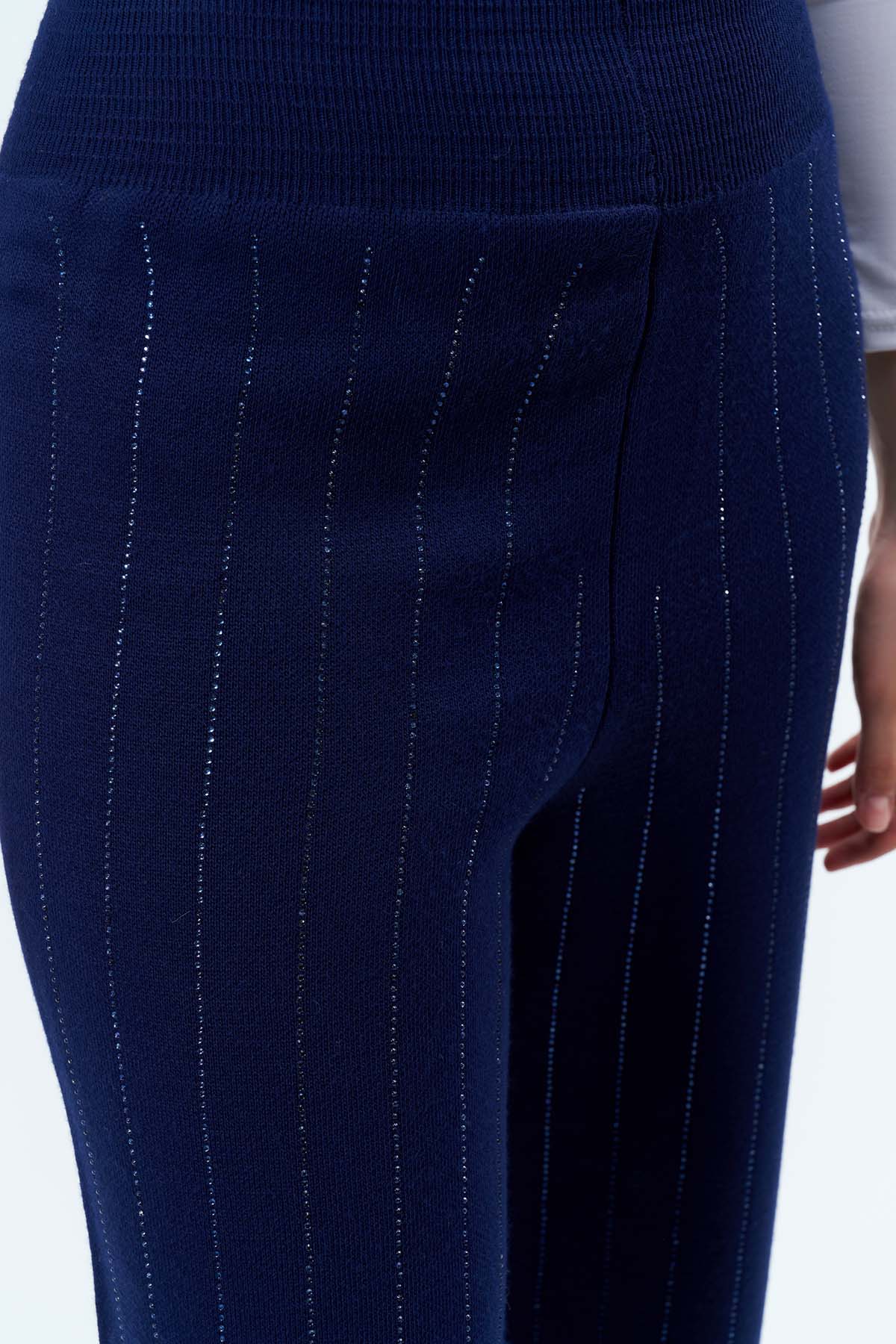 Triko Dikine Taşlı Pantolon