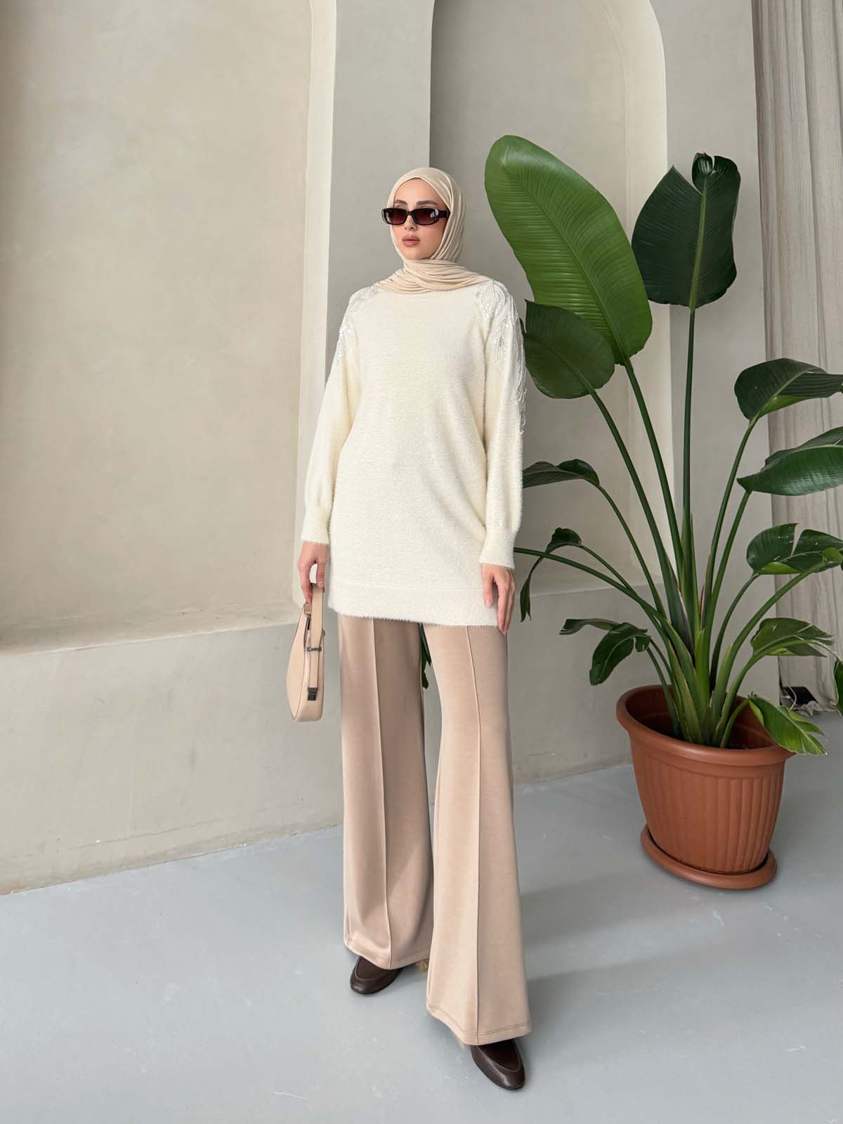 Angora Omuz Detay İncili Tunik