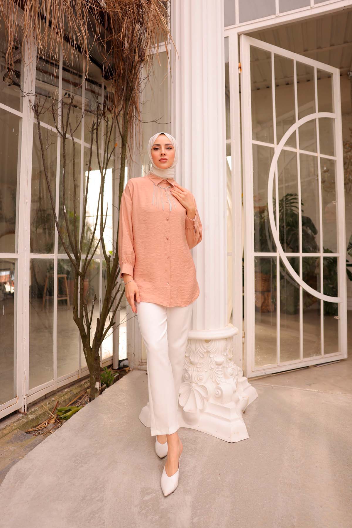 Önü Zincili Gömlek