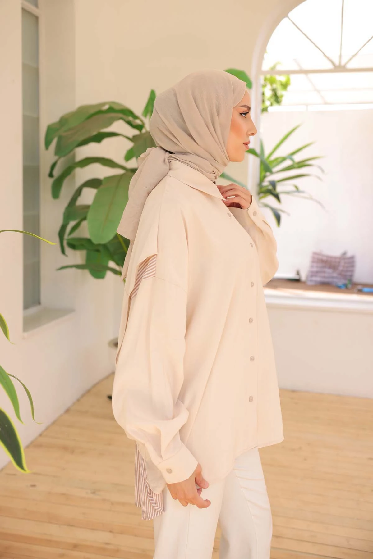 Arkası Çizgili  Önü  Düz  Gömlek