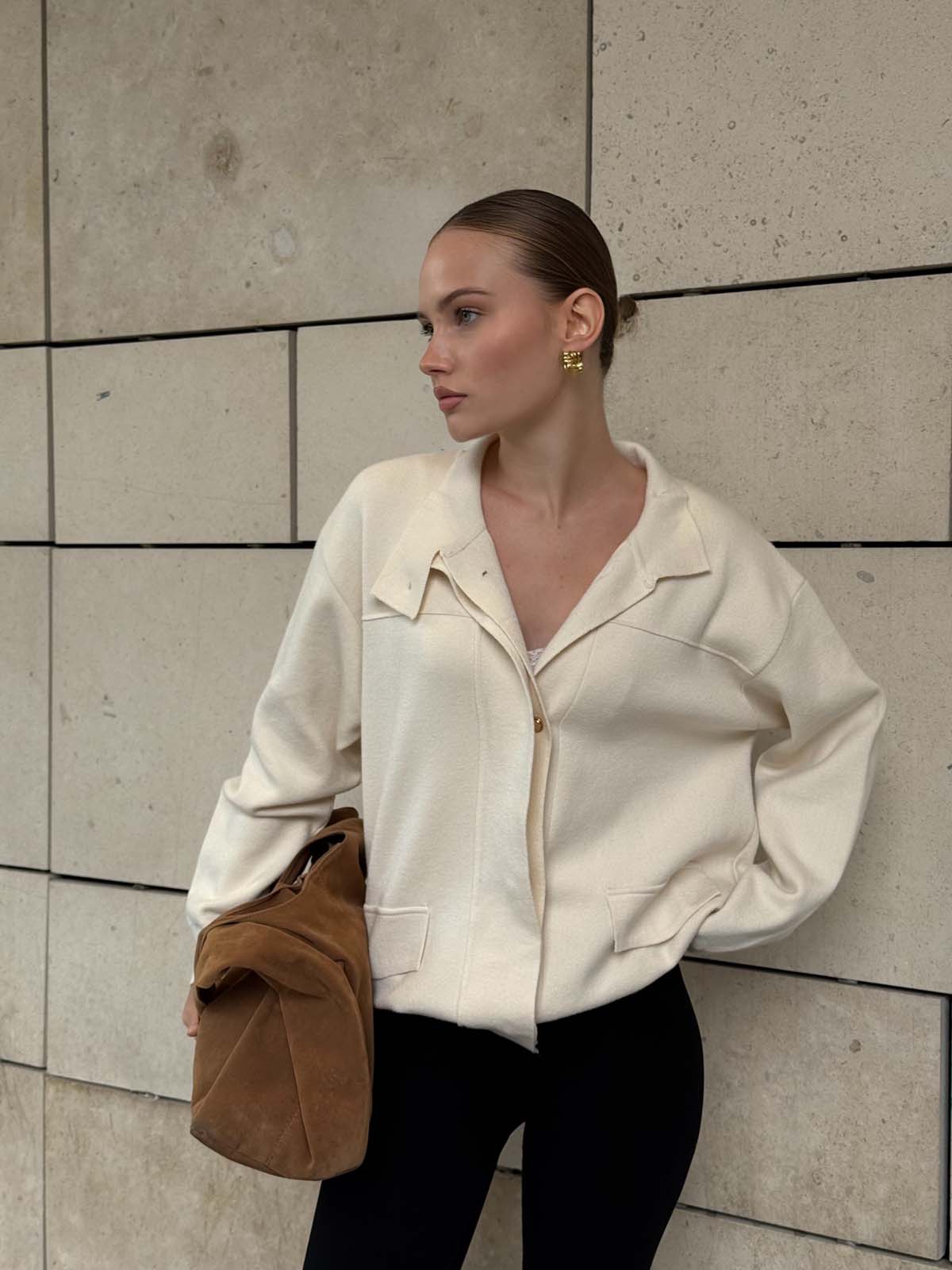 Dik Yaka Cep Detaylı Ceket