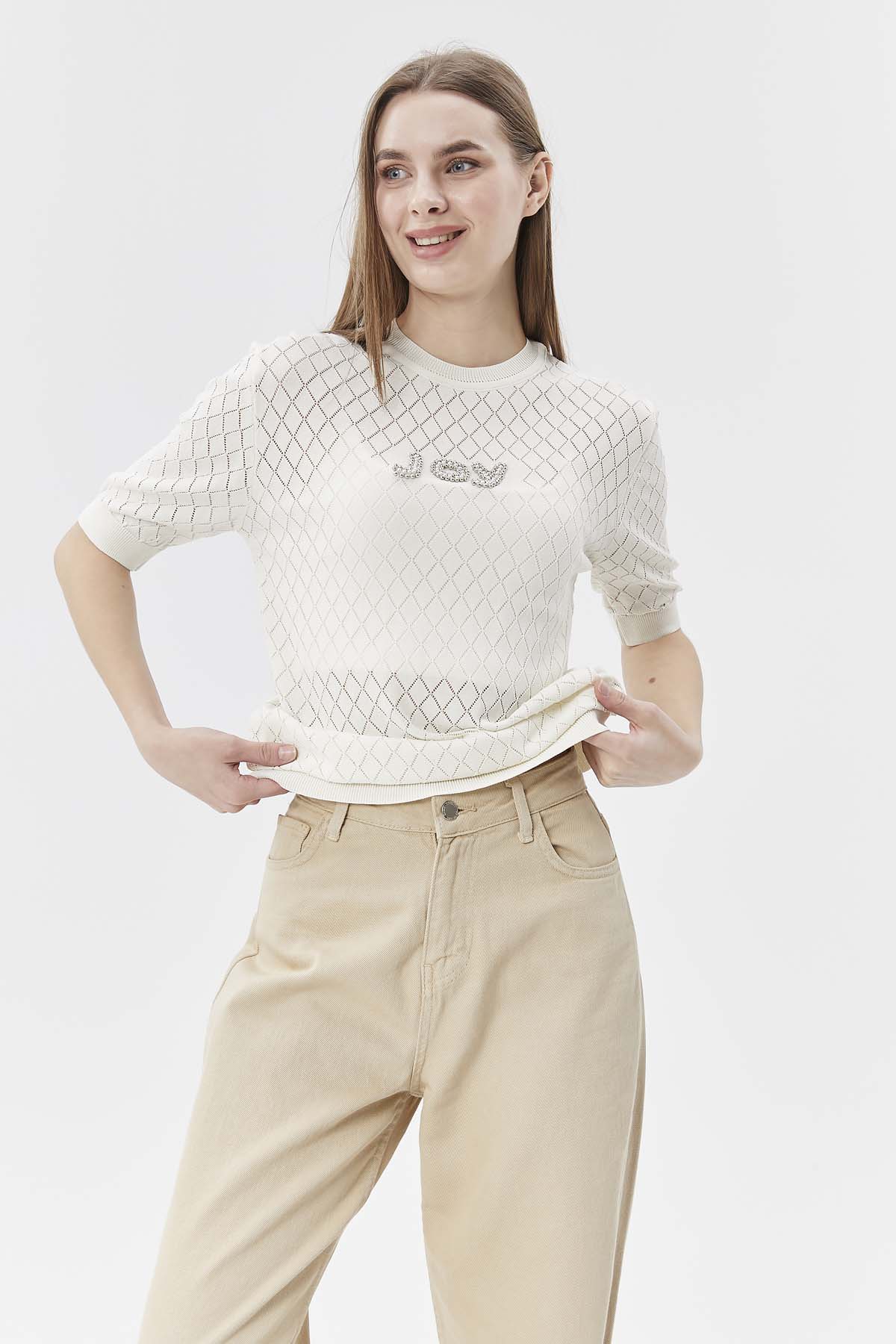 Kısa Kollu İncili Joy Yazılı Kısa Kazak