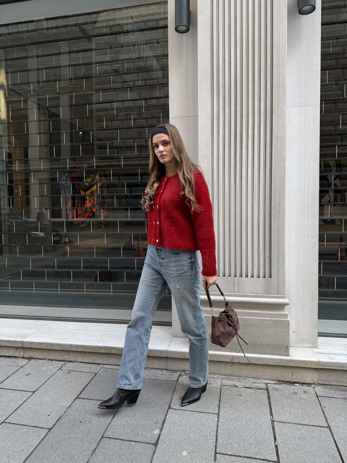 Angora  Yuvarlak Yaka  Kalp Düğmeli Kısa Hırka