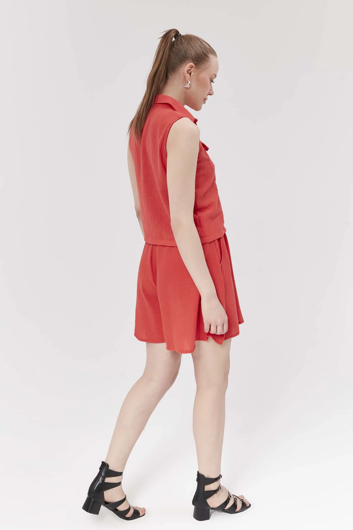 Çift Cepli Çıt Çıt Kapalmalı Sıfır Kol Yelek