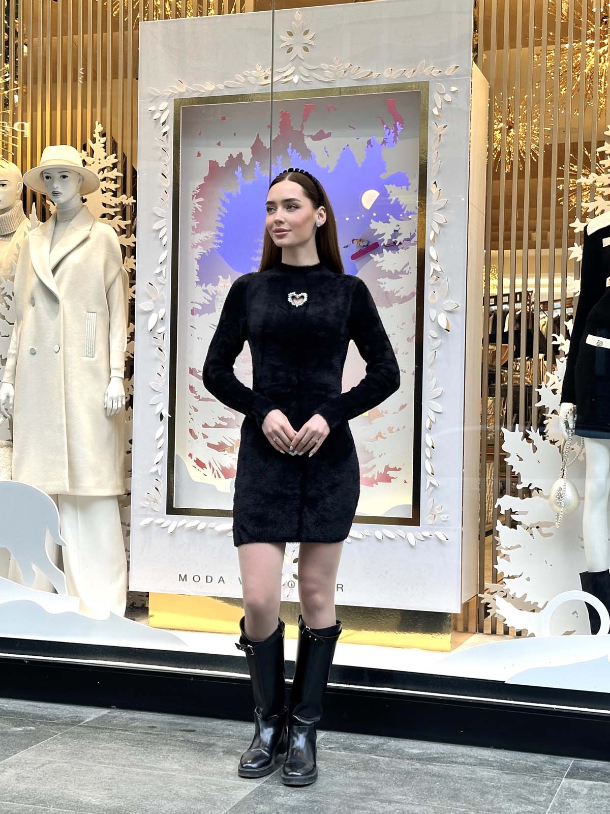 Angora Kalp Dekolteli Elbise