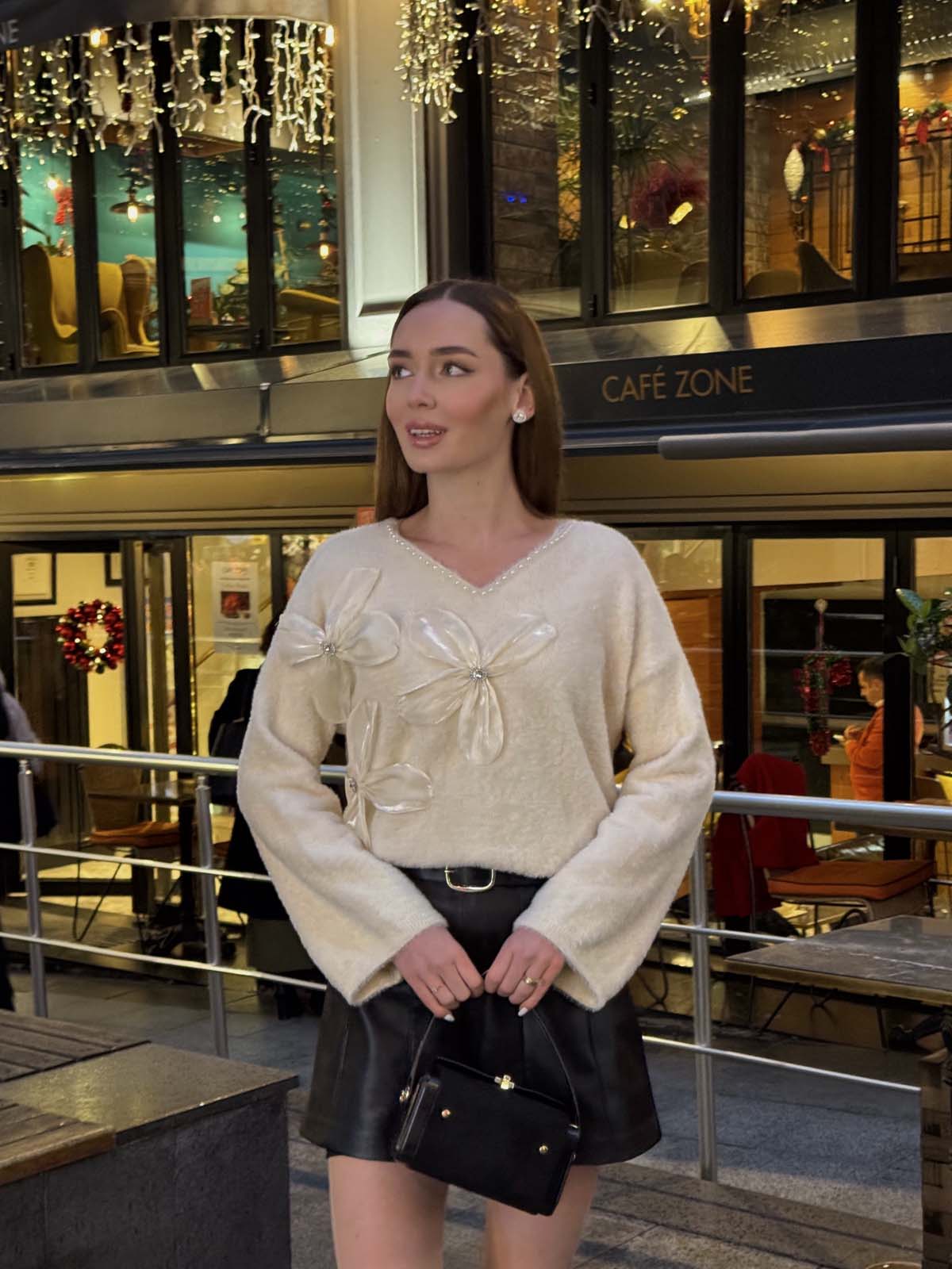 Angora İncili Papatyalı Kısa Kazak