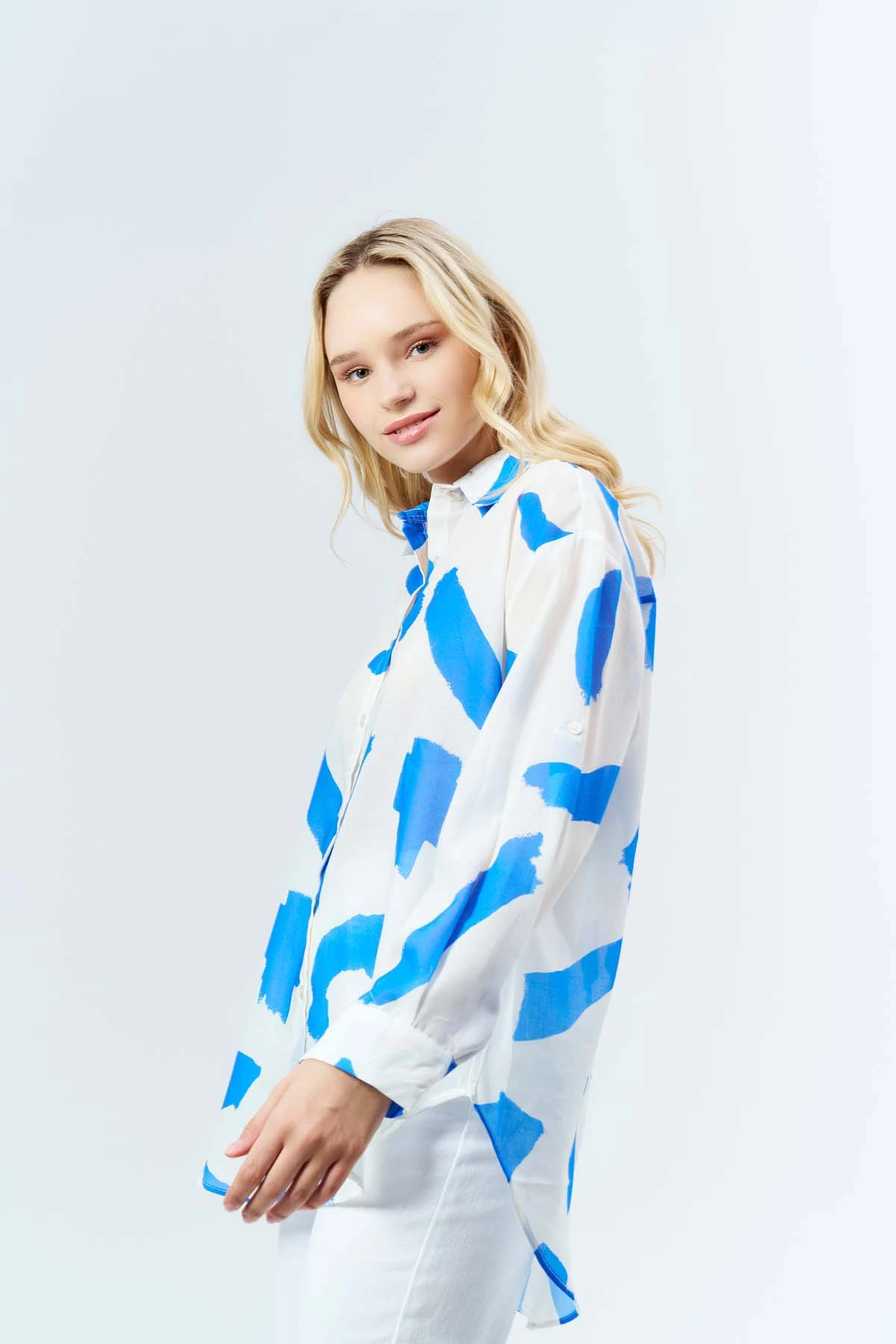 Mavi Fırça Desen Düğmeli Gömlek