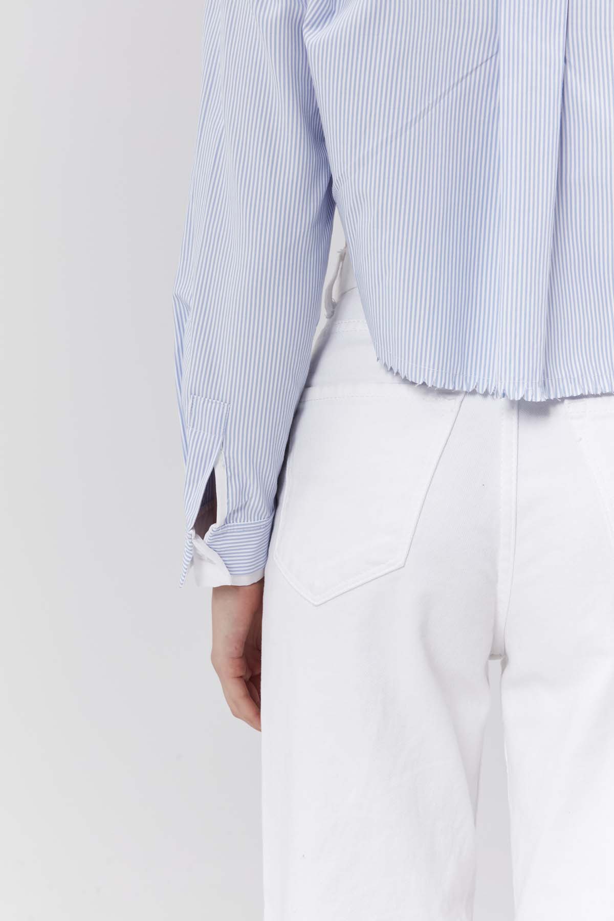 Altı Püsküllü Çizgili Kısa Gömlek