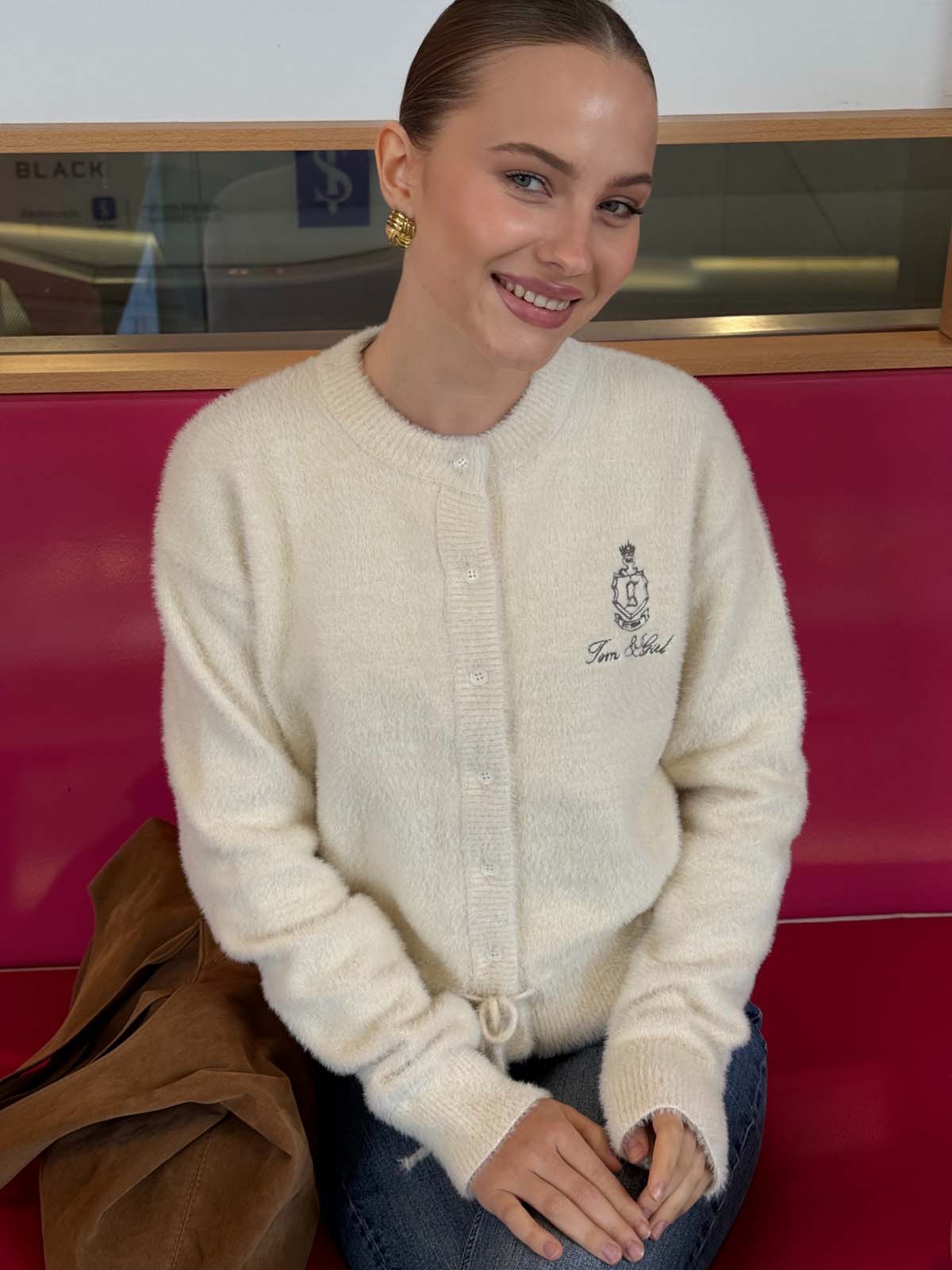 Angora Nakışlı Hırka