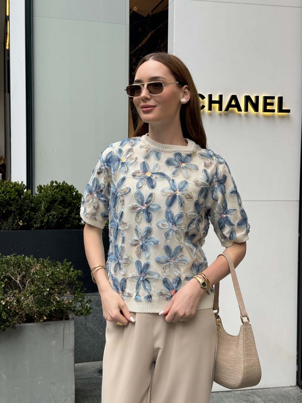 Pamuk Papatyalı Kumaşlı Kısa Kollu Kazak