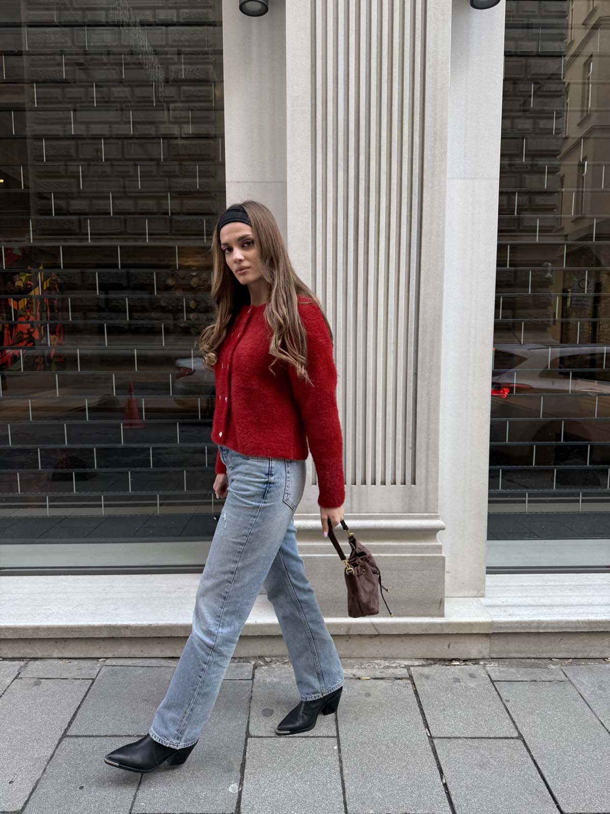 Angora  Yuvarlak Yaka  Kalp Düğmeli Kısa Hırka