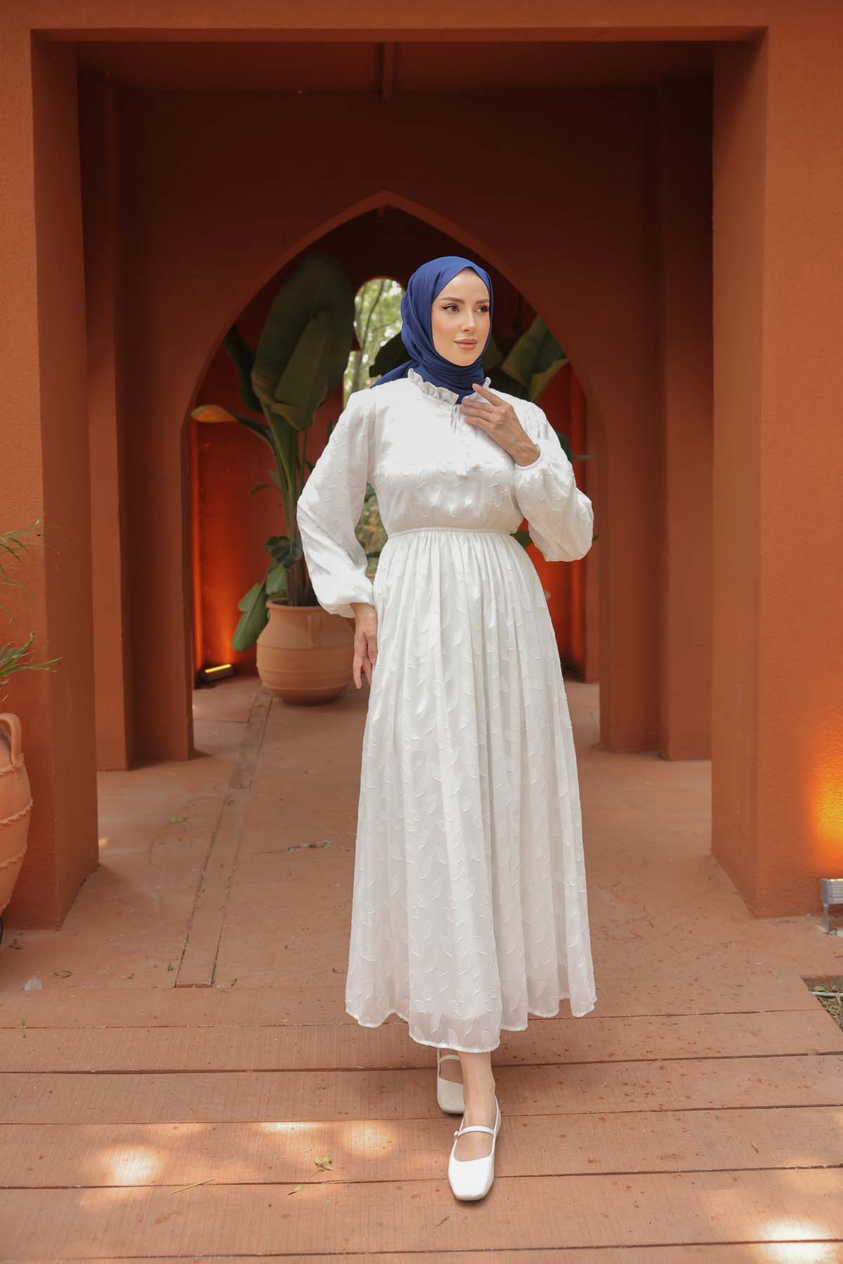 Kabartmalı Bayan  Elbise